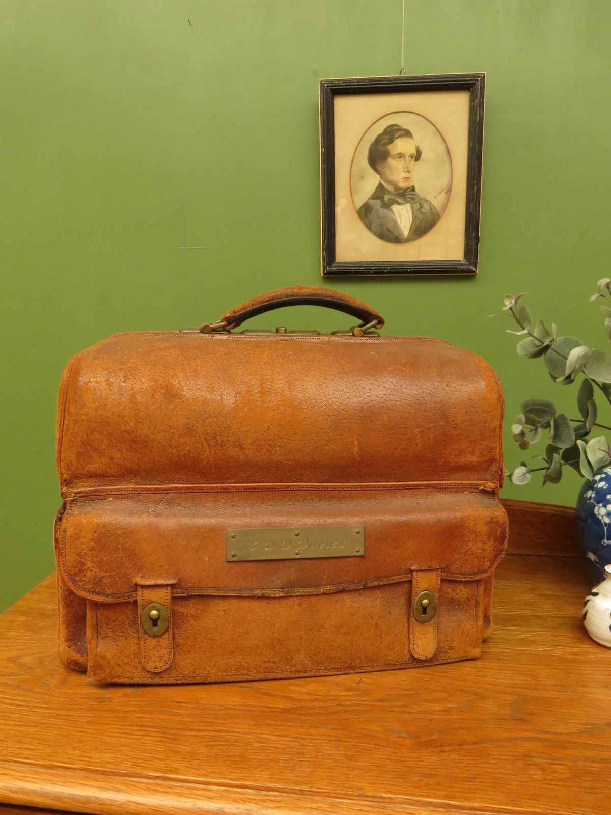 Antique Monogrammed Leather Gladstone Bag And Sharks Pin Dated 1890 G.D.D.Davies photo furniture