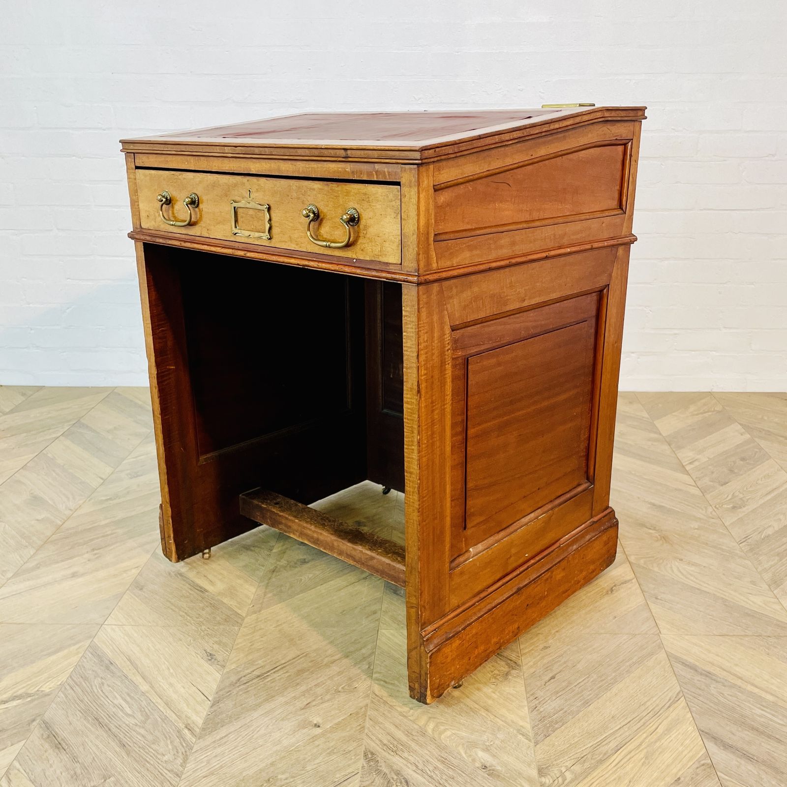 Antique English Oak Davenport Desk On Castors, Circa 1900s