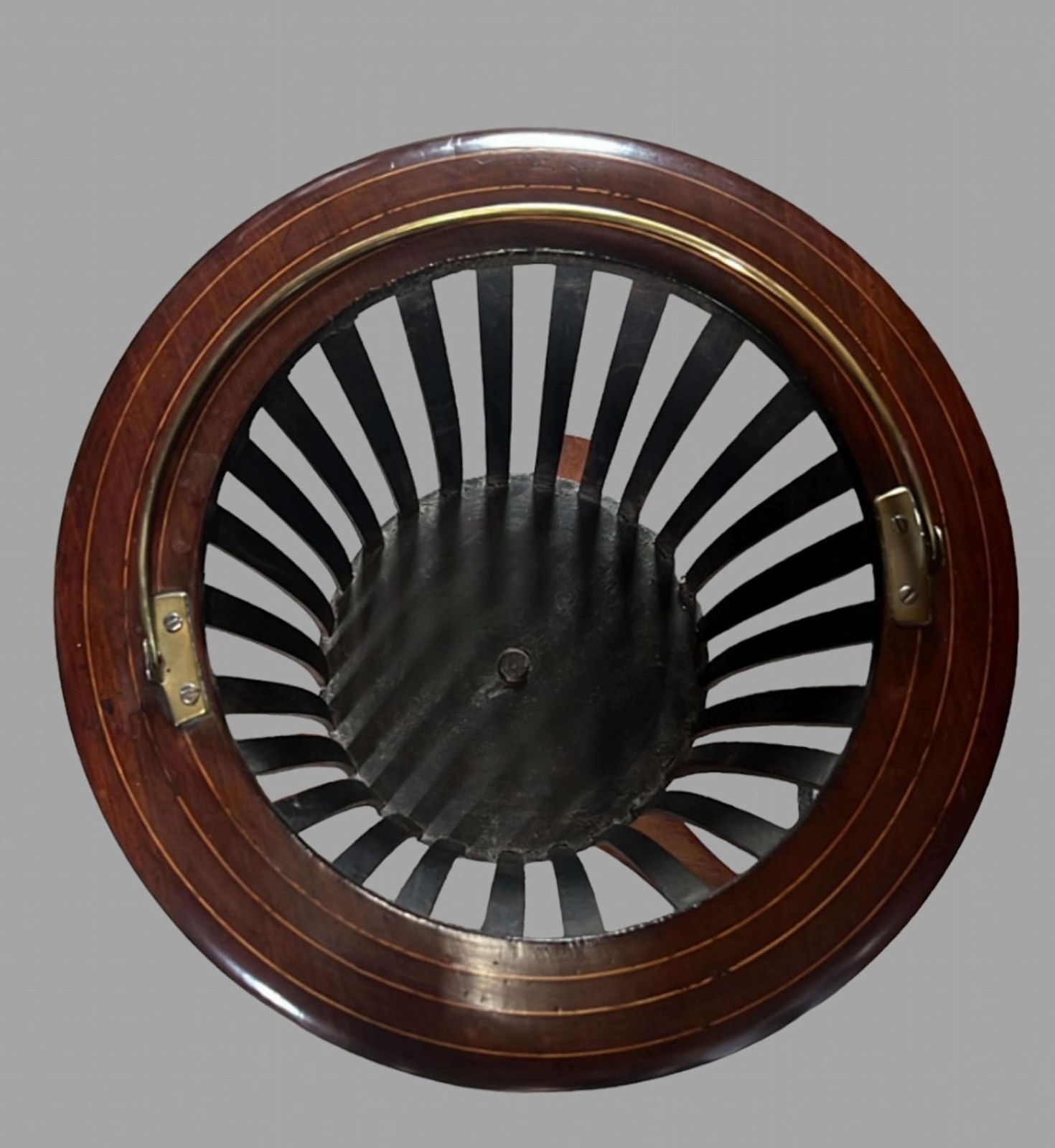 A Georgian Regency Walnut Tea Stove/Jardiniere photo vinterior
