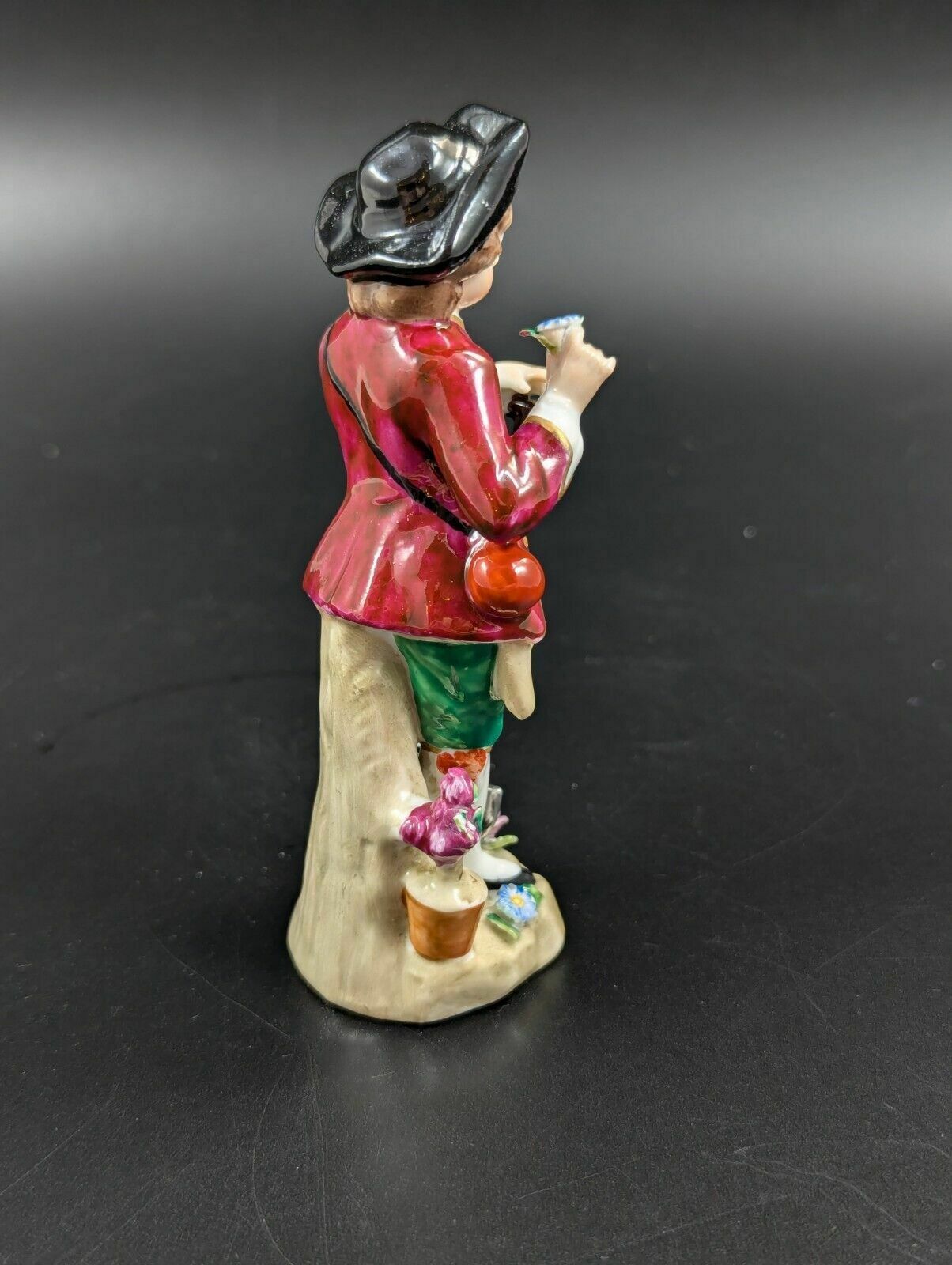 Lovely Early 20th Century Sitzendorf Porcelain Figurine Of A Young Gardener photo Home Decor