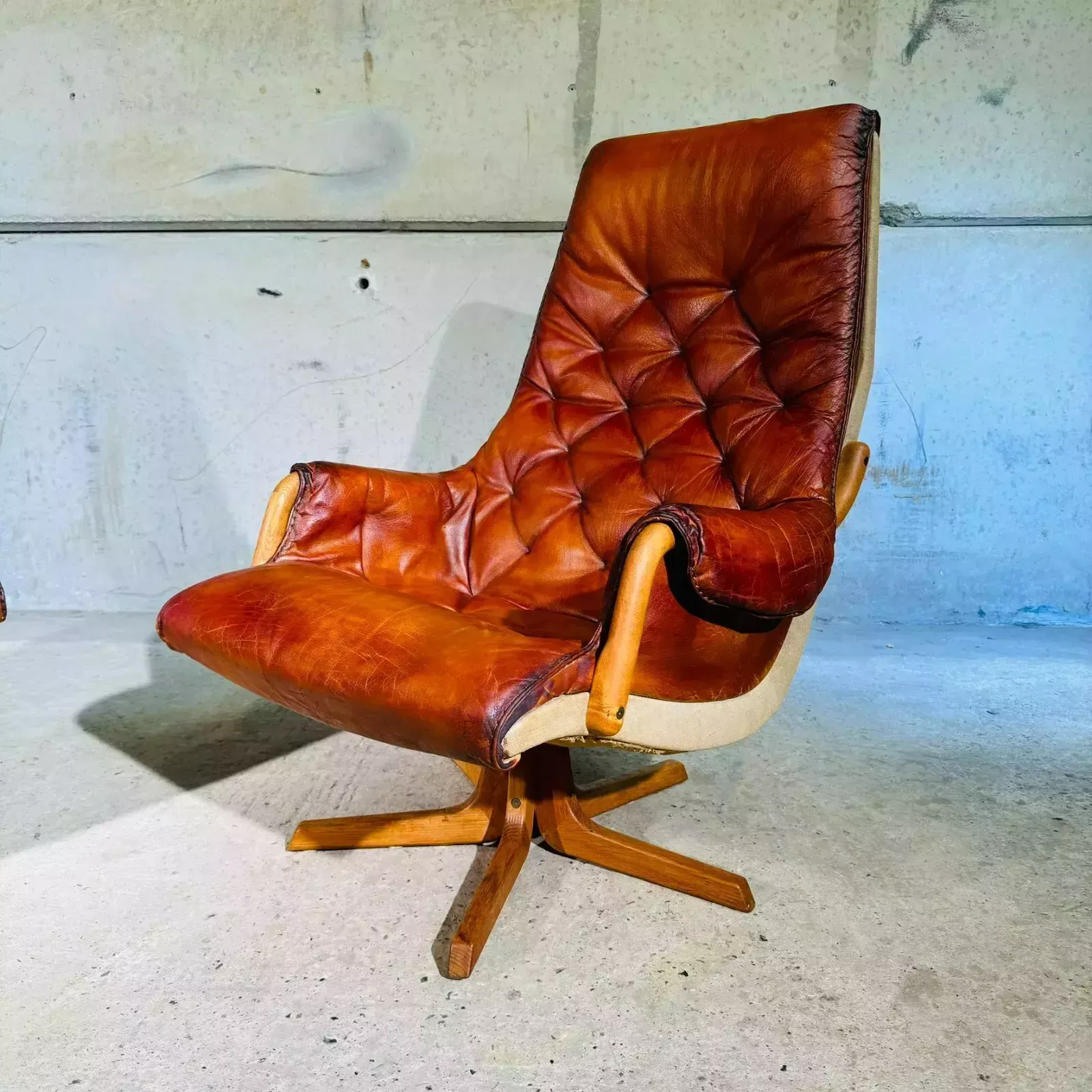 Furniture Pair Of 1960s Scandinavian High Back Leather Swivel Chairs By Berg #A318 photo