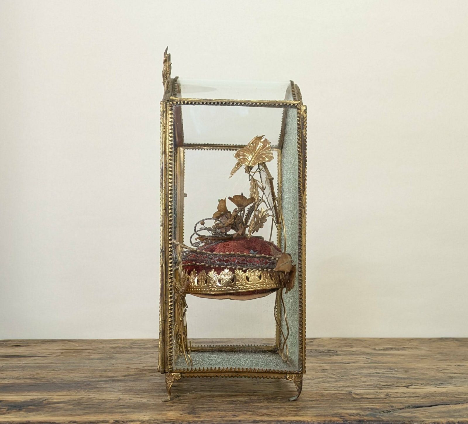 Antique French Marriage Display, French Brides Wedding Tiara Brass And Glass Stand, Old Marriage Globe, 19th Century Arched Display photo Home Decor