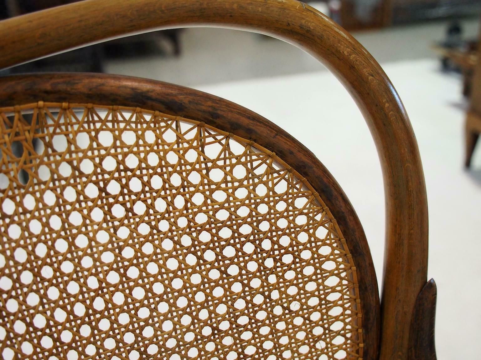 photo vinterior Vienna Secessionist Bentwood And Rattan Settee By Thonet Brothers