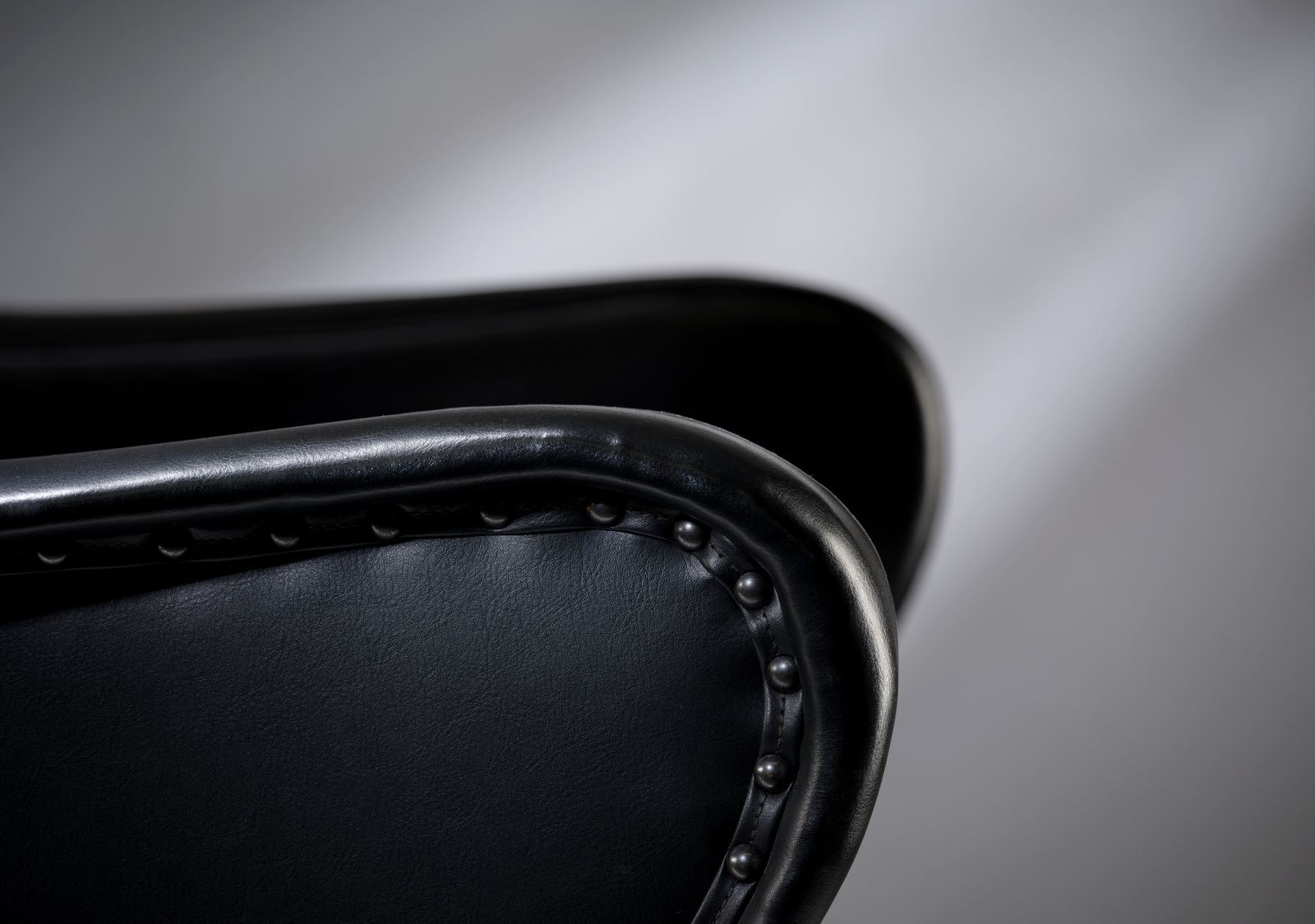 photo furniture Stylish Mid Century ‘Lady Chair’ In The Manner Of Marco Zanuso, Italy Circa 1950s