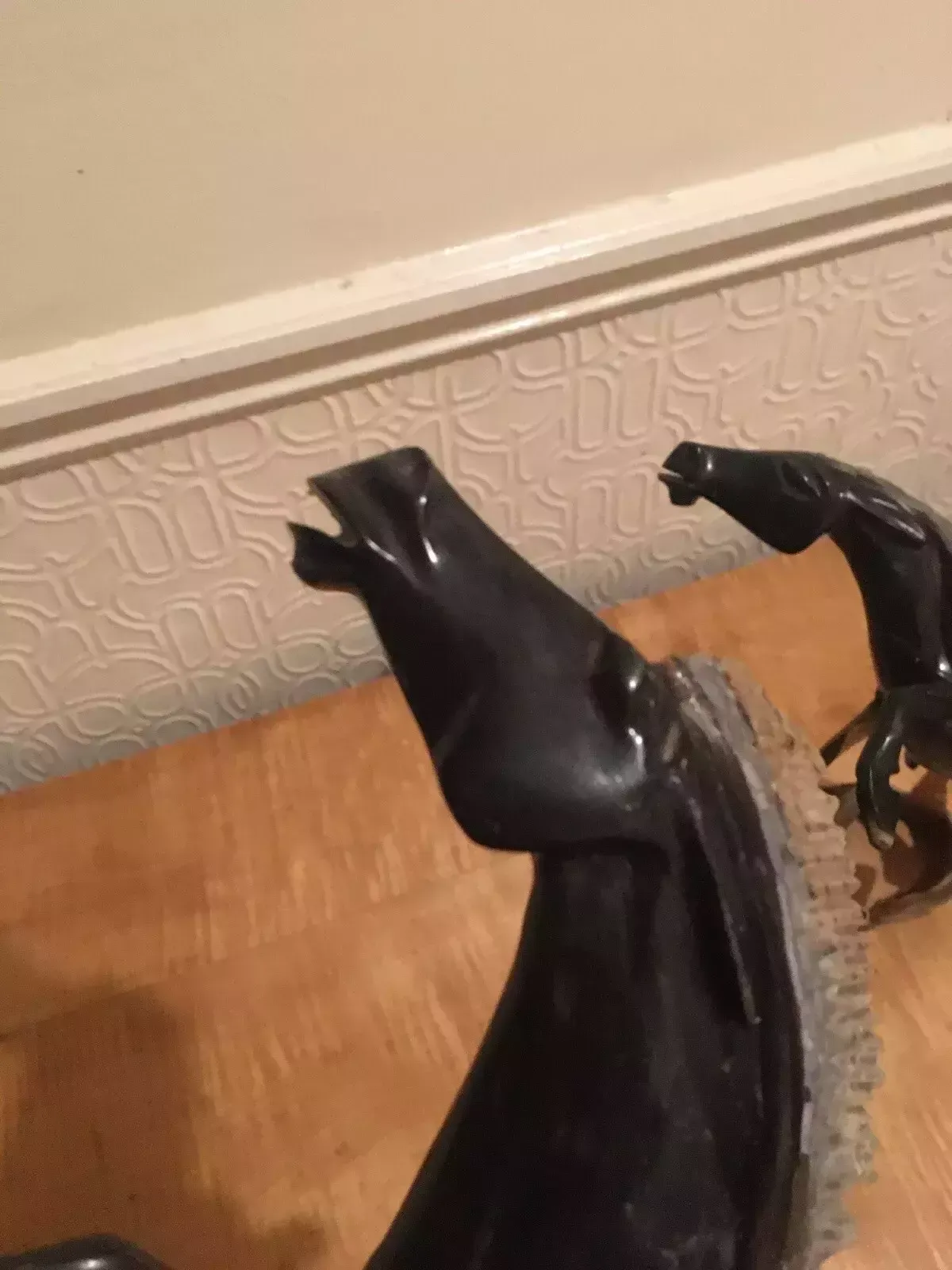 photo vinterior Pair Mid Century Art Deco Carved Buffalo Horn Horse Sculptures Modernist Vintage