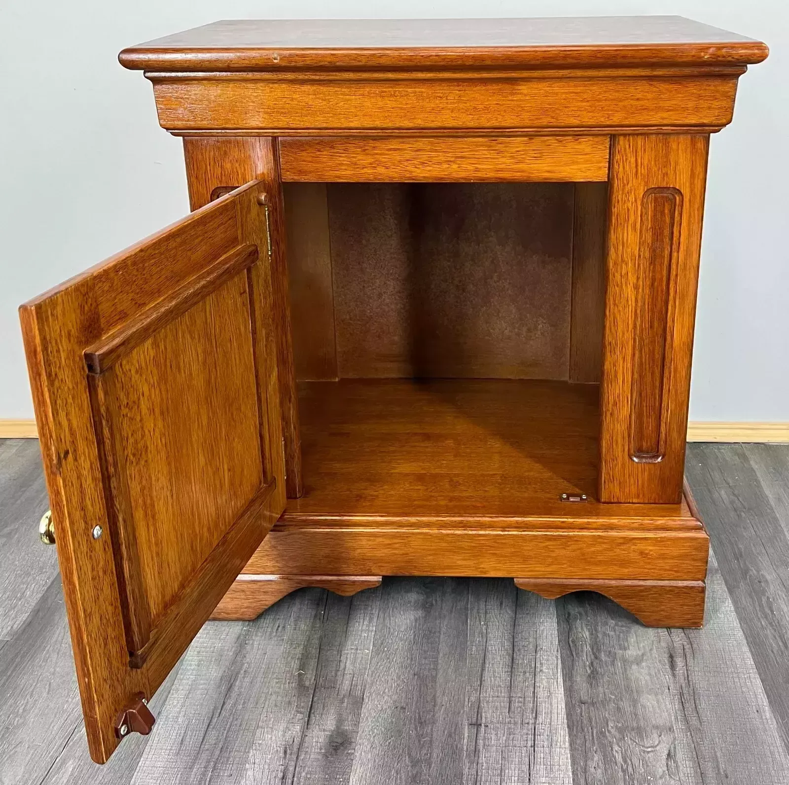 Amazing Pair French Bedside Tables Cupboards Cabinets (Lot 3202) photo vinterior