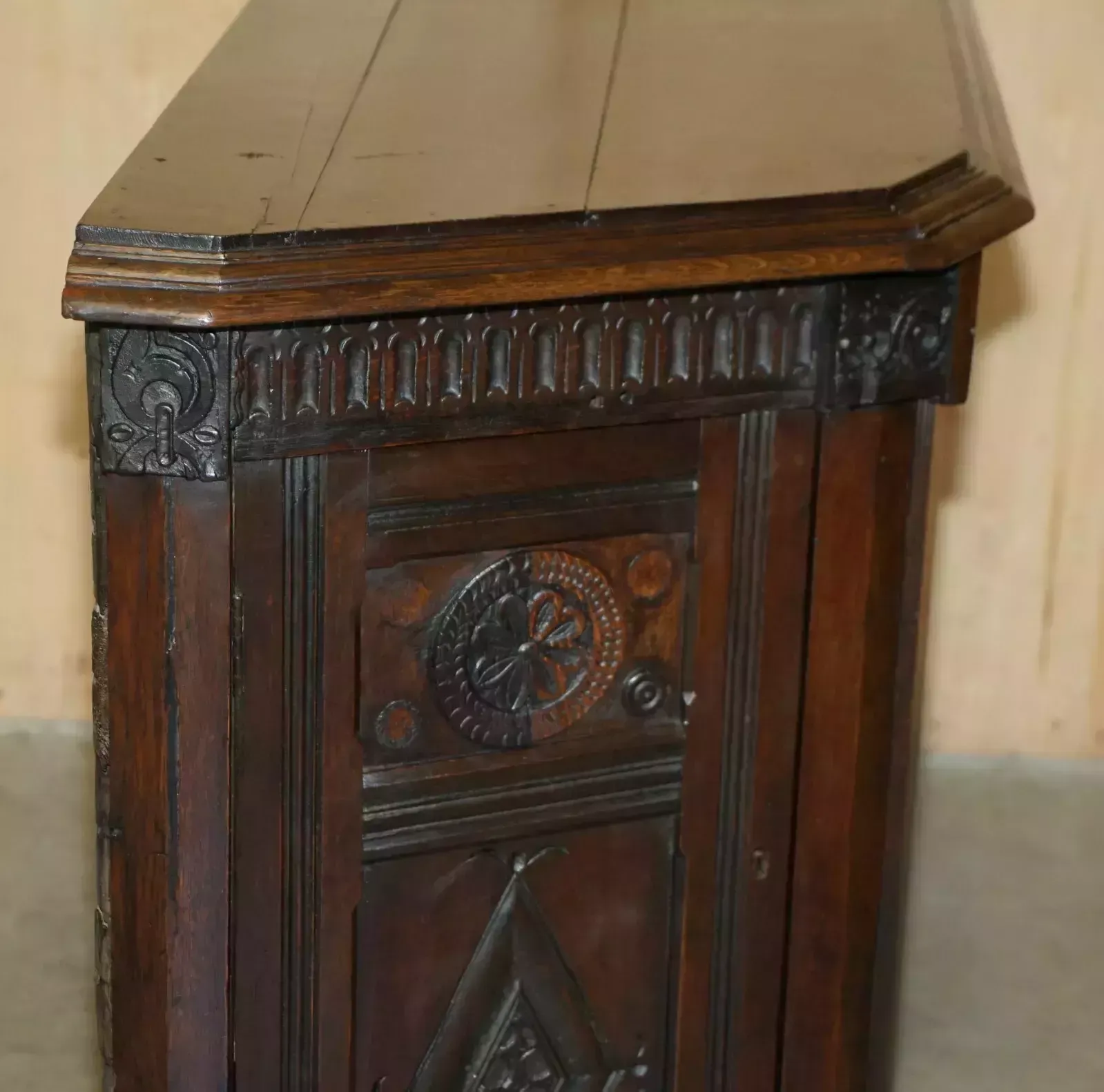 photo buy Antique 1685 Dated Hand Carved Chest Of Drawers Sideboard With Side Cupboards