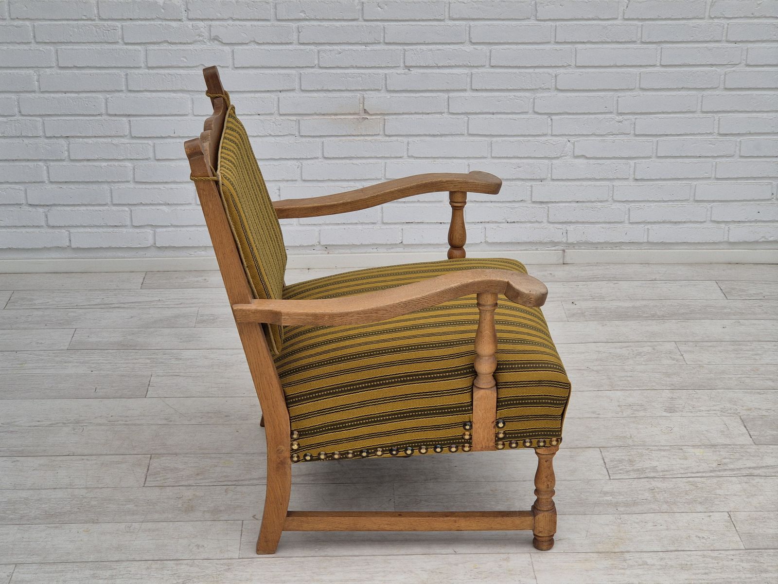 1960s, Danish Lounge Chair, Original Very Good Condition, Furniture Wool, Solid Oak Wood. photo vintage