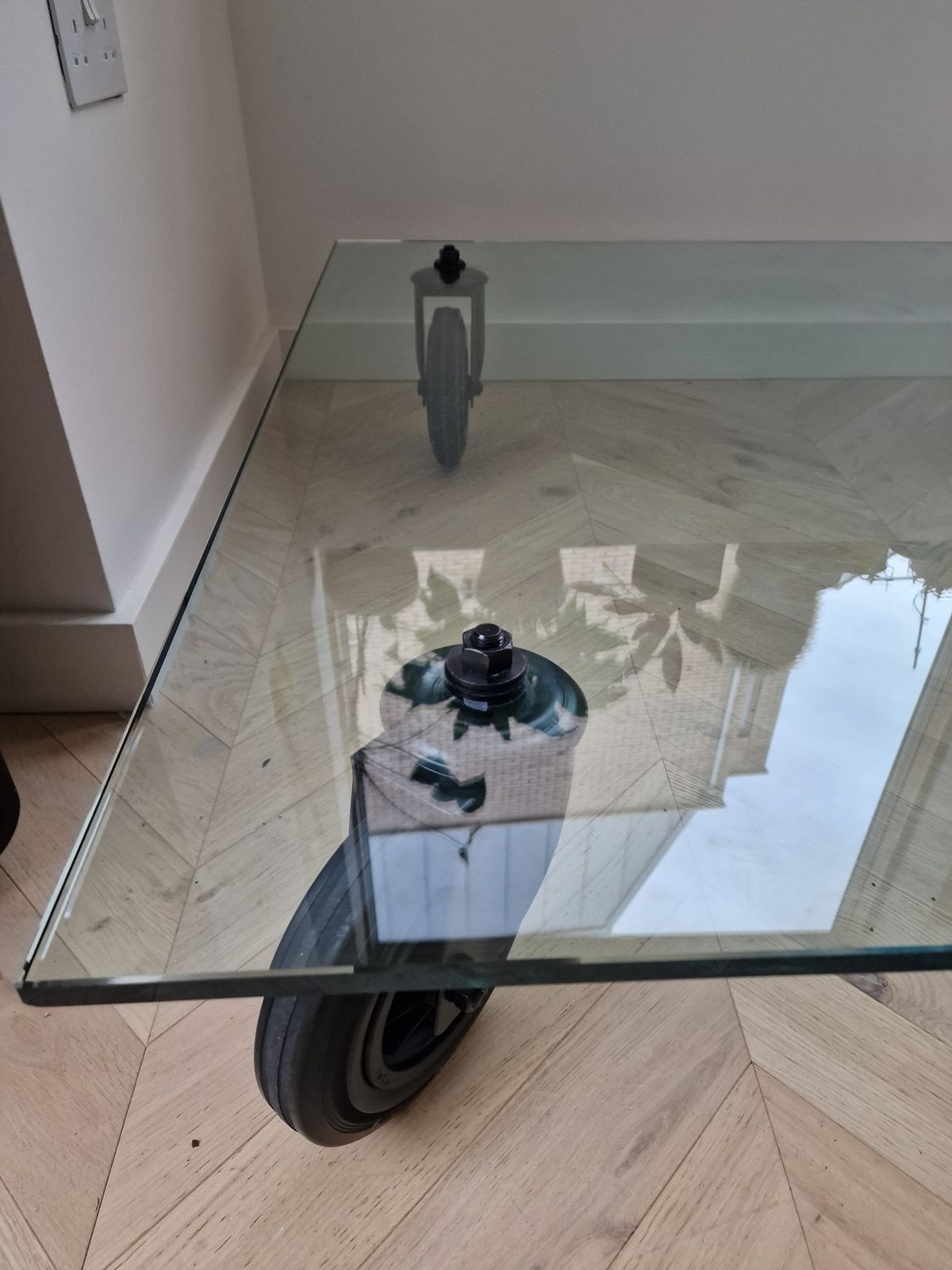 Limited Edition Fontana Arte Glass Table Designed By Gae Aulenti 1980 photo Furniture