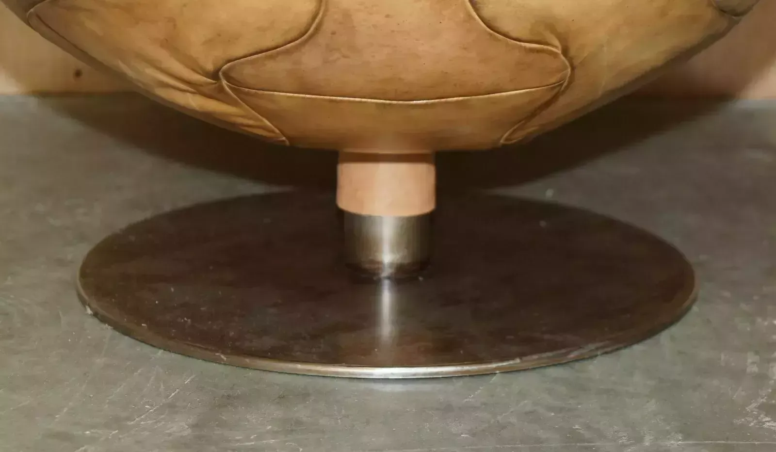 photo furniture Pele Tribeca Brown Leather Armchair & Footstool By Marcon & Giulio Mantellassi