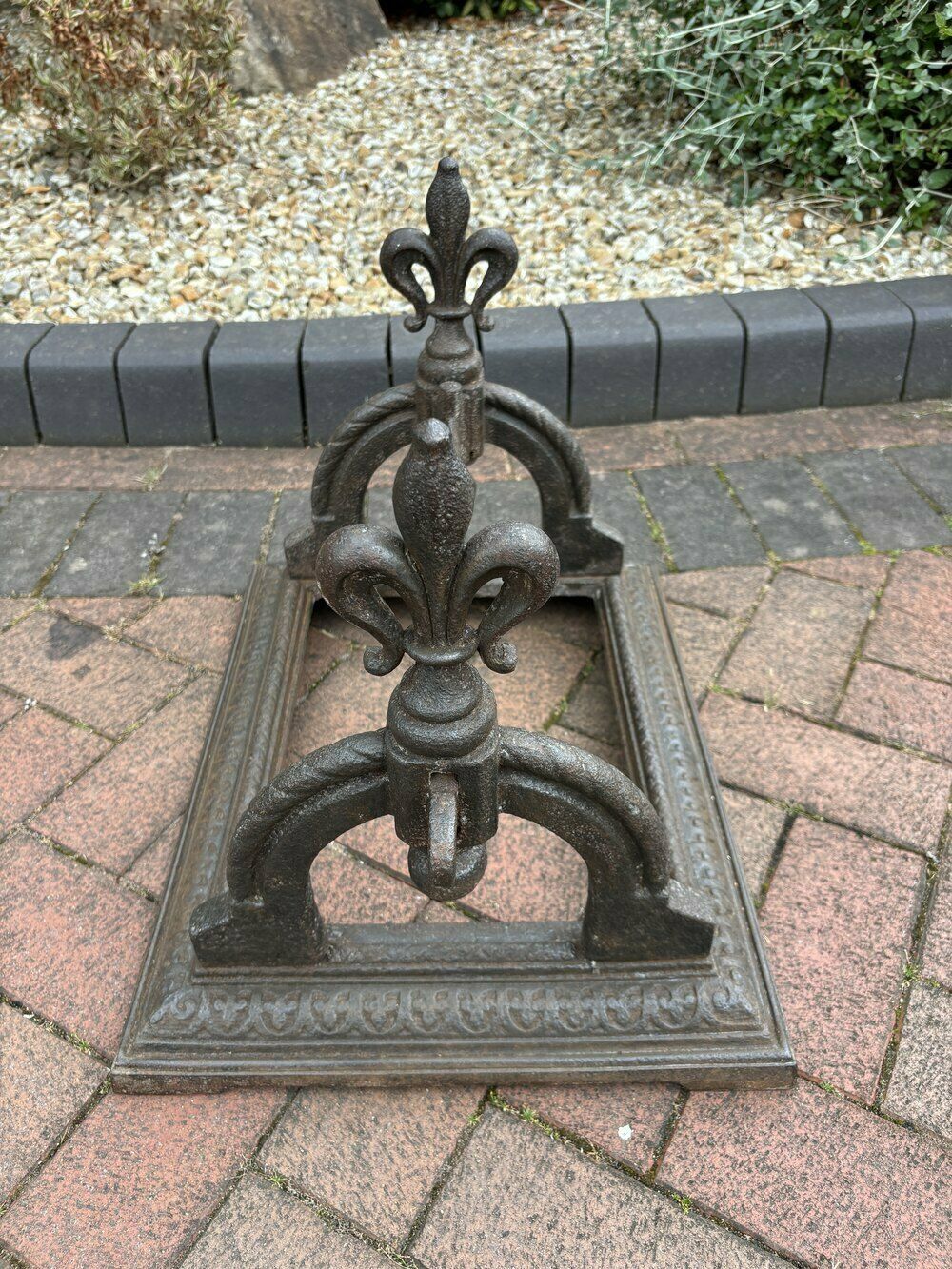 Large Country House Boot Scraper photo 1690.0