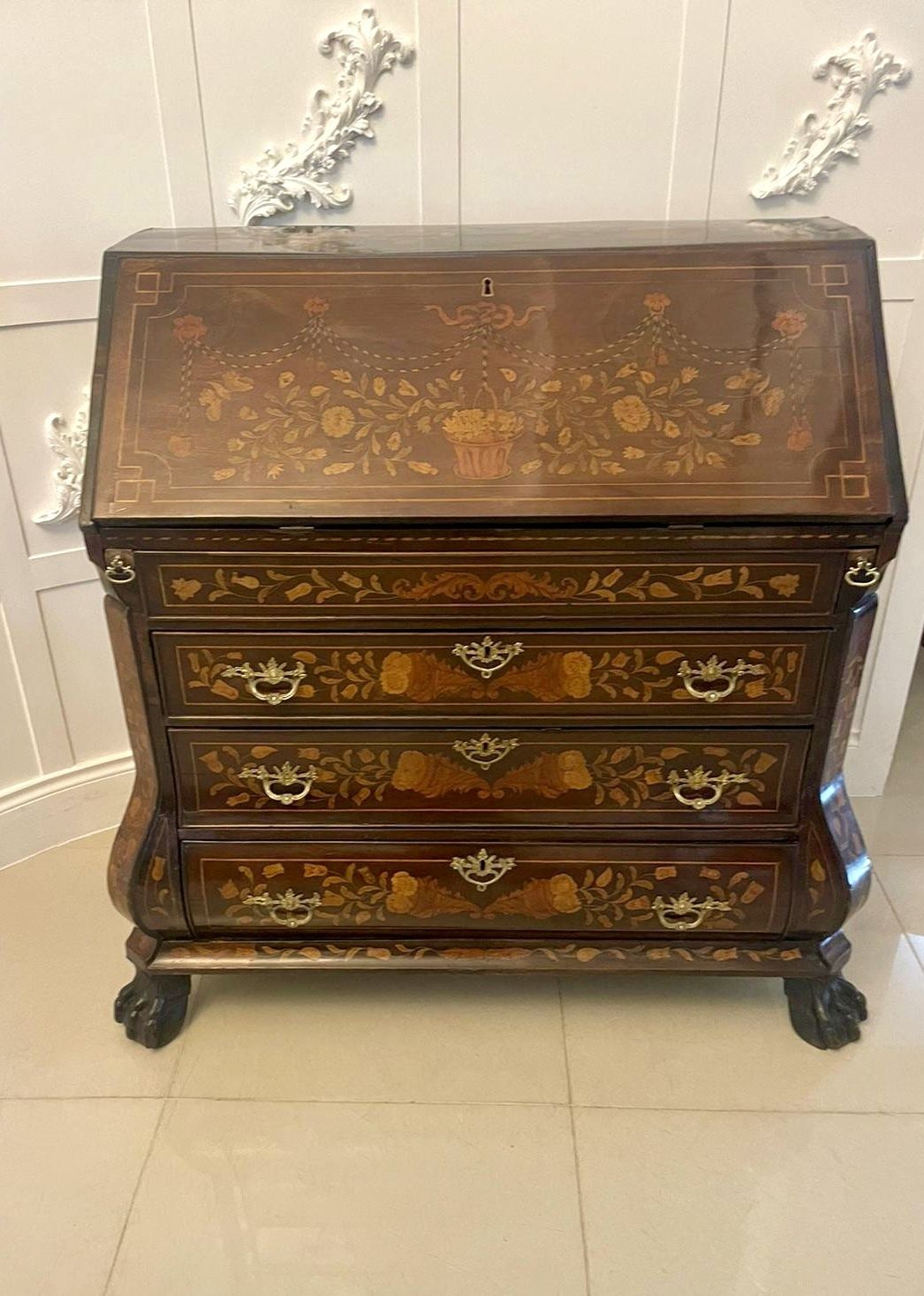 Antique 18th Century Quality Mahogany Floral Marquetry Inlaid Bombe Shaped Bureau