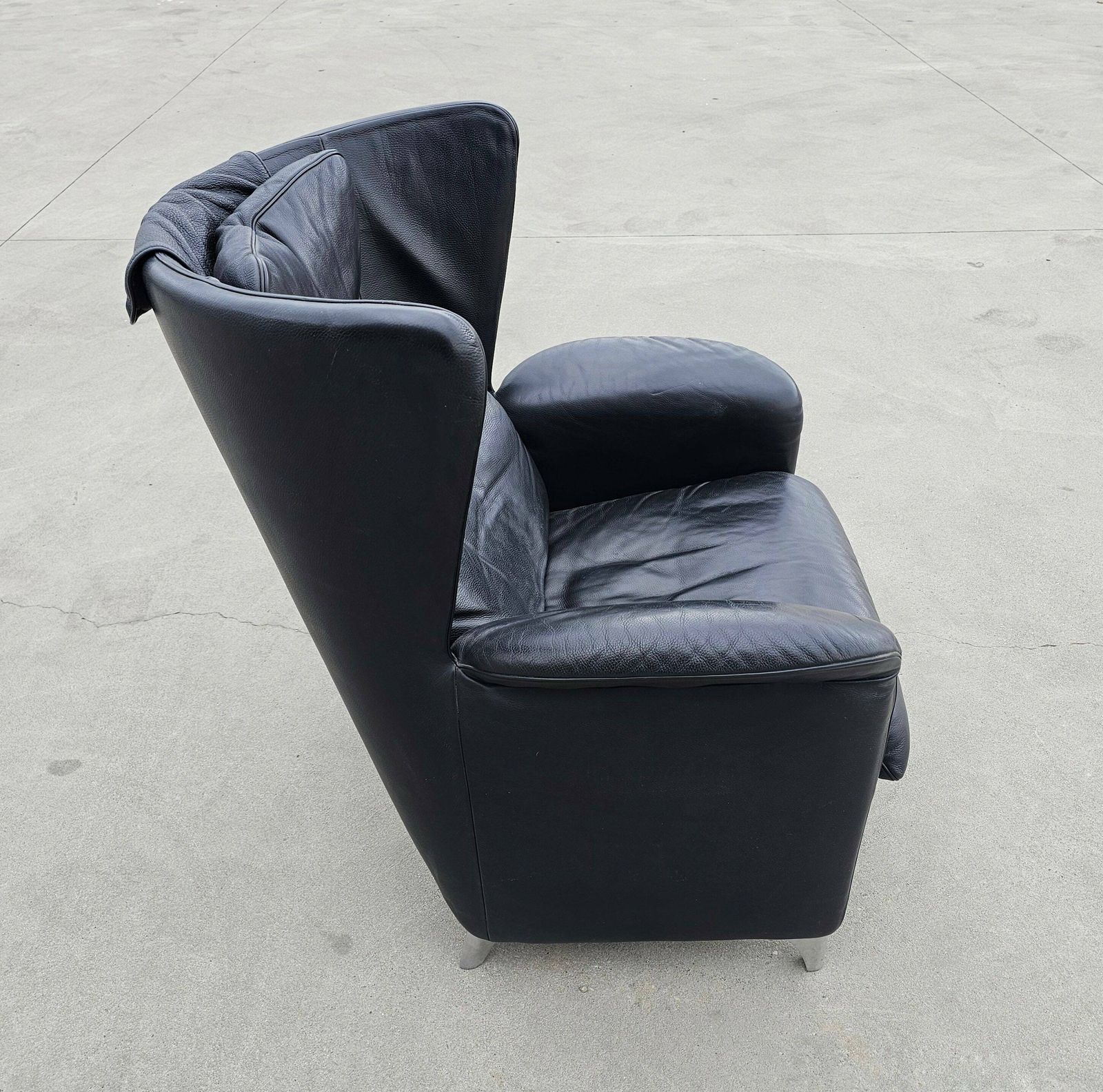 Pair Of Postmodern Armchair Designed By Franz Josef Schulte For De Sede, Model Ds 23 In Black Leather // Made In Switzerland In 1980s photo 5000.0