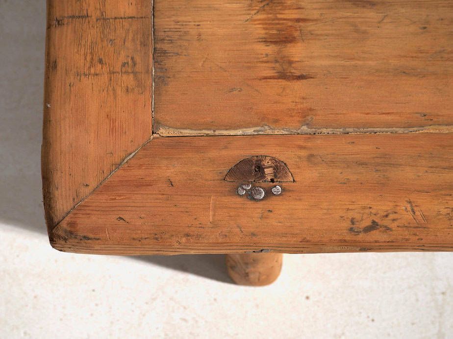 photo furniture Table basse d'époque de style oriental (vers 1870) #17
