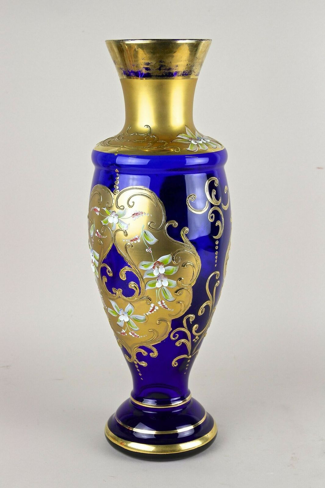 photo vinterior 19th Century Cobalt Blue Gilt Glass Vase With Enamel Paintings, Cz Ca. 1890