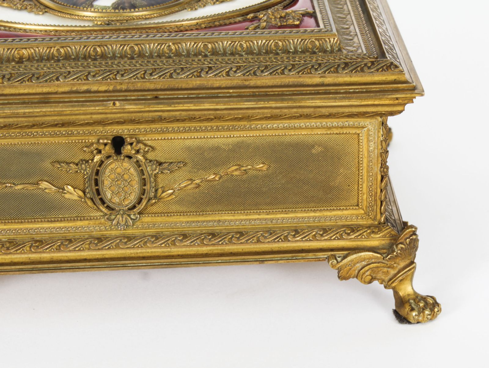 photo vinterior Antique Gilt Bronze Jewellery Casket  C.1870 19th Century