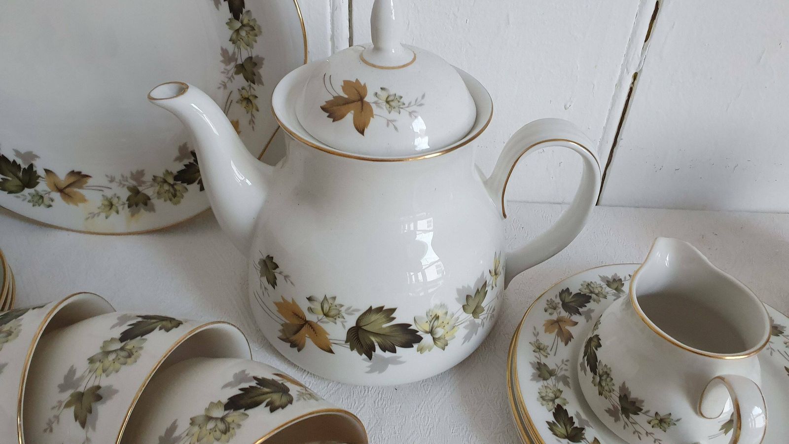 Vintage Autumn Leaves Royal Doulton ‘Larchmont’ 8 Eight Piece Tea Service. photo Home Decor