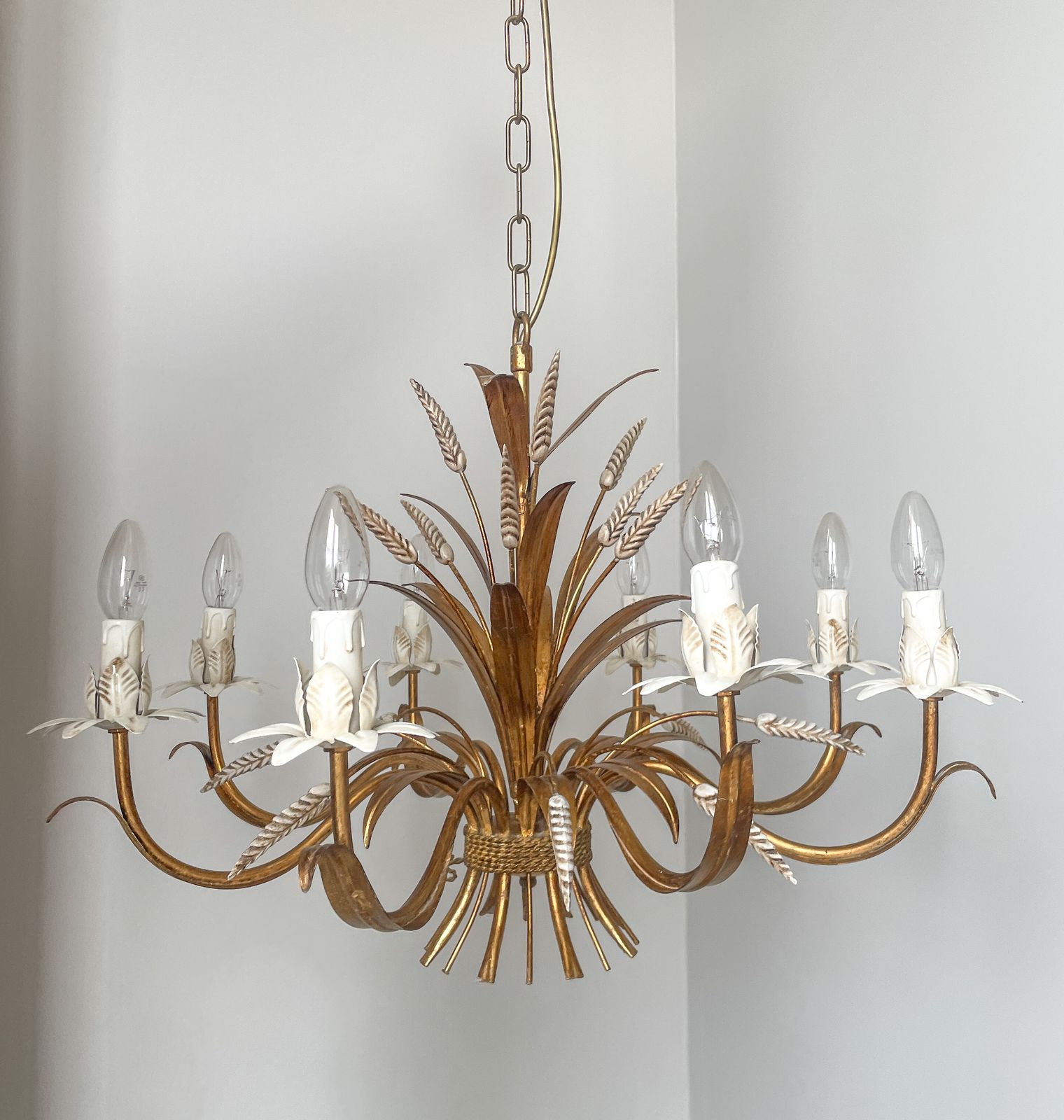 Large Twentieth Century 8 Bulb Wheat Sheaf Chandelier