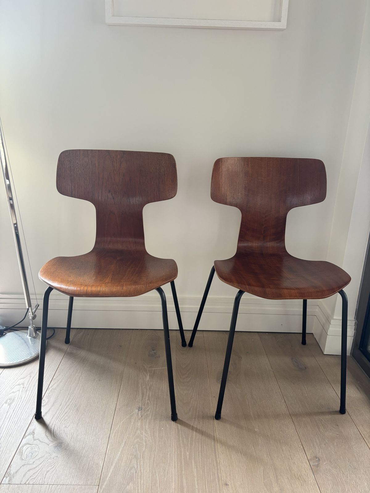 Model 3103 'Hammer' Chair By Arne Jacobsen For Fritz Hansen  C.1960 photo 2000.0