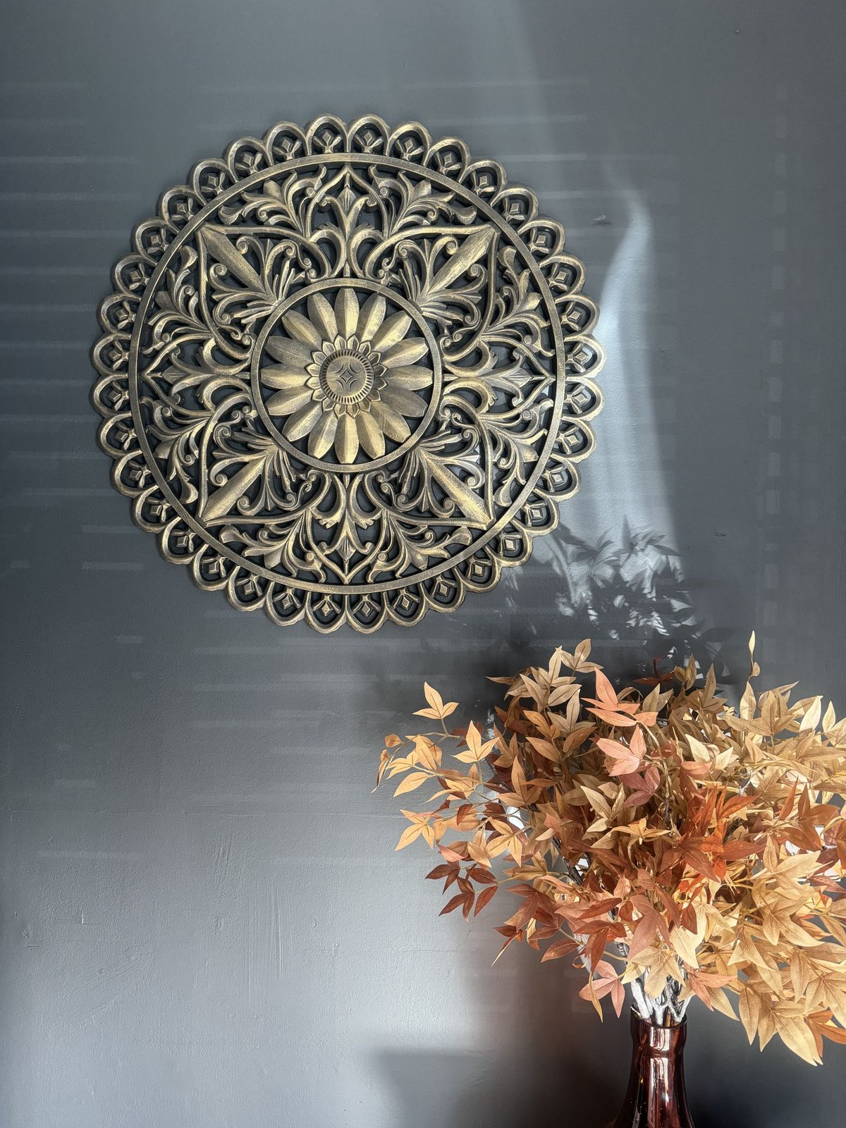 Custom Painted Beautiful Elegant Large Moroccan Style Carved Round Fretwork Ornate Wall Art 78cm Diameter photo for sale
