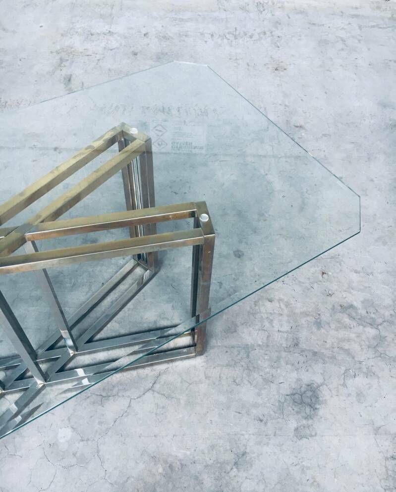 photo vinterior Hollywood Regency Stijl Geometrisch Ontwerp Messing & Glas Eettafel Van Belgochrom