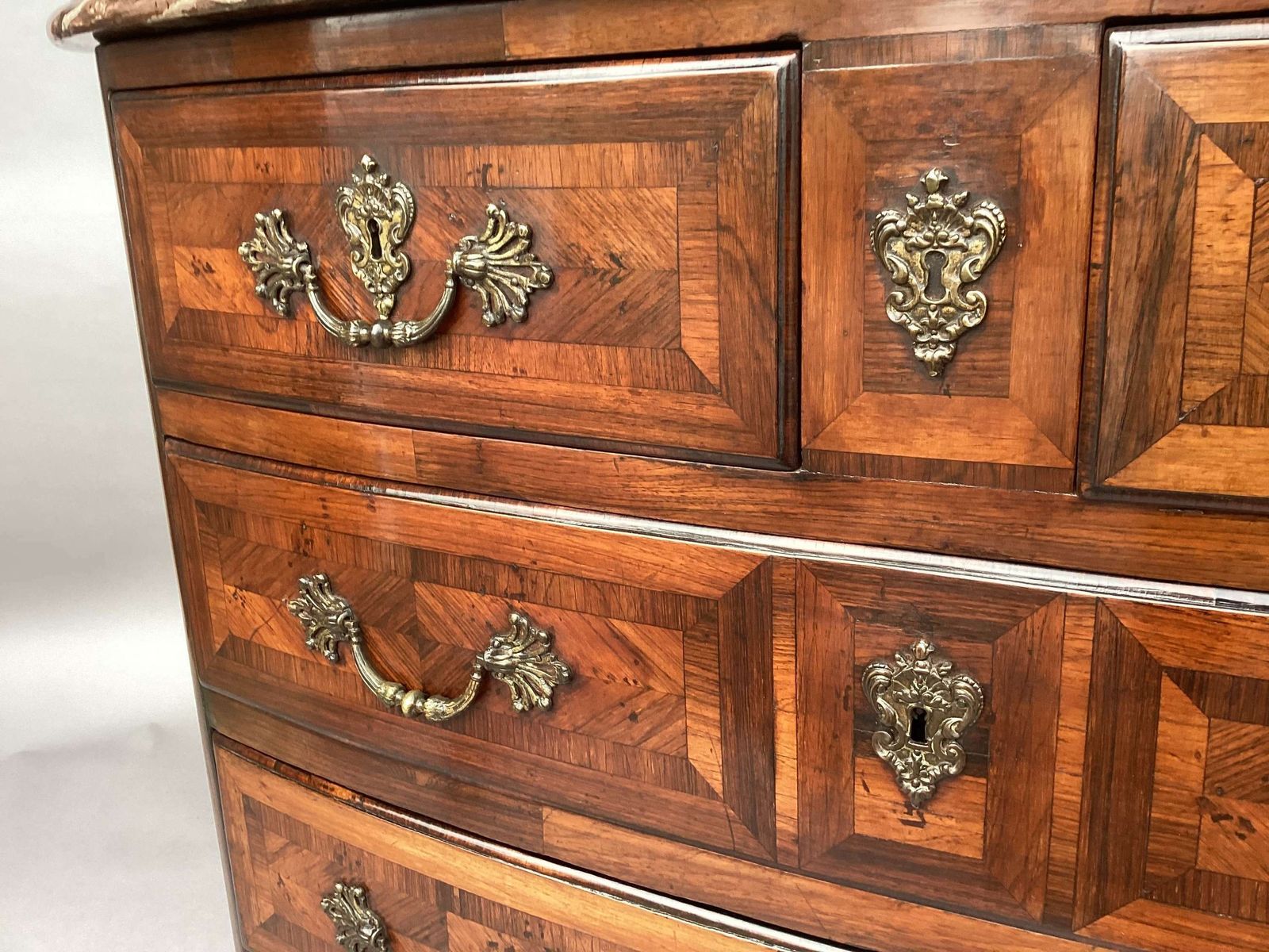 Impressive C18th Louis XV Kingwood Bow Fronted Commode photo buy