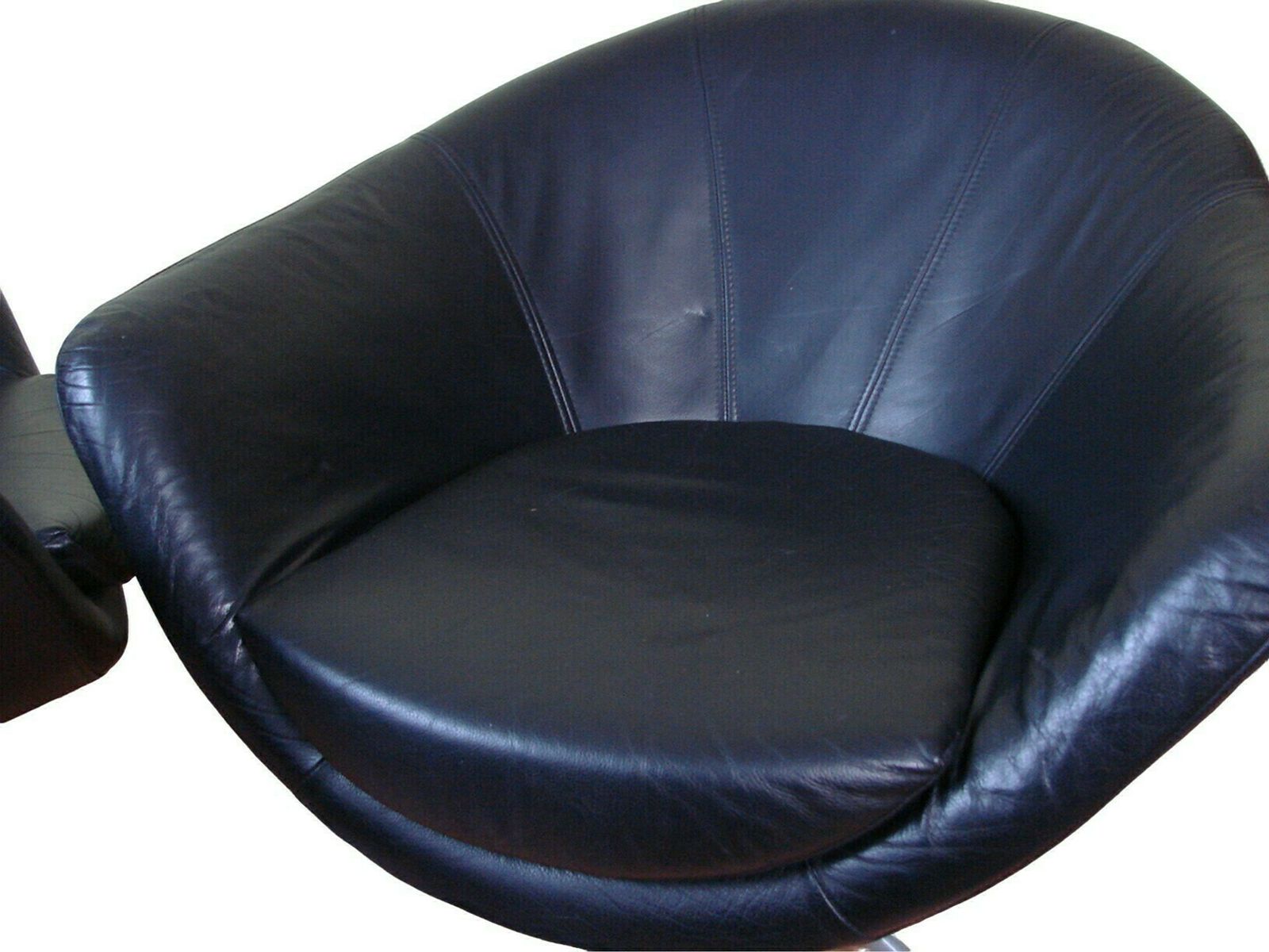 A Set Of Leather Swivel Armchairs From The 1980s. photo buy