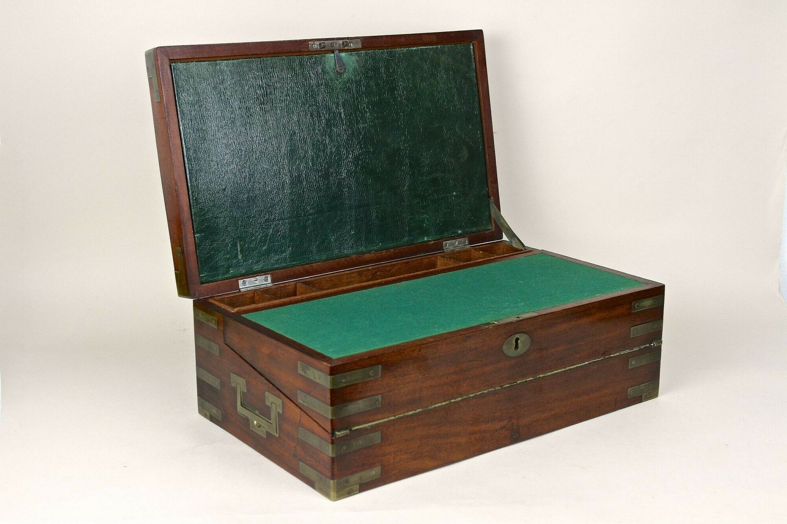 photo vinterior 19th Century Victorian Writing Slope/ Travel Desk, Brass Bound, Uk Ca. 1815