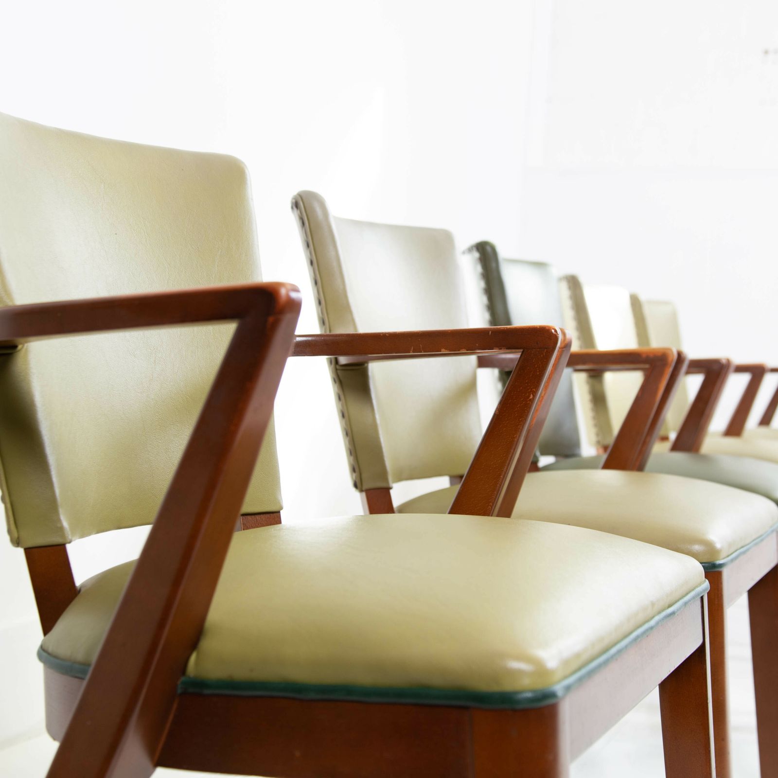 Mid Century Chair Hunter And Smallpage We Have 4 Left photo 310.0
