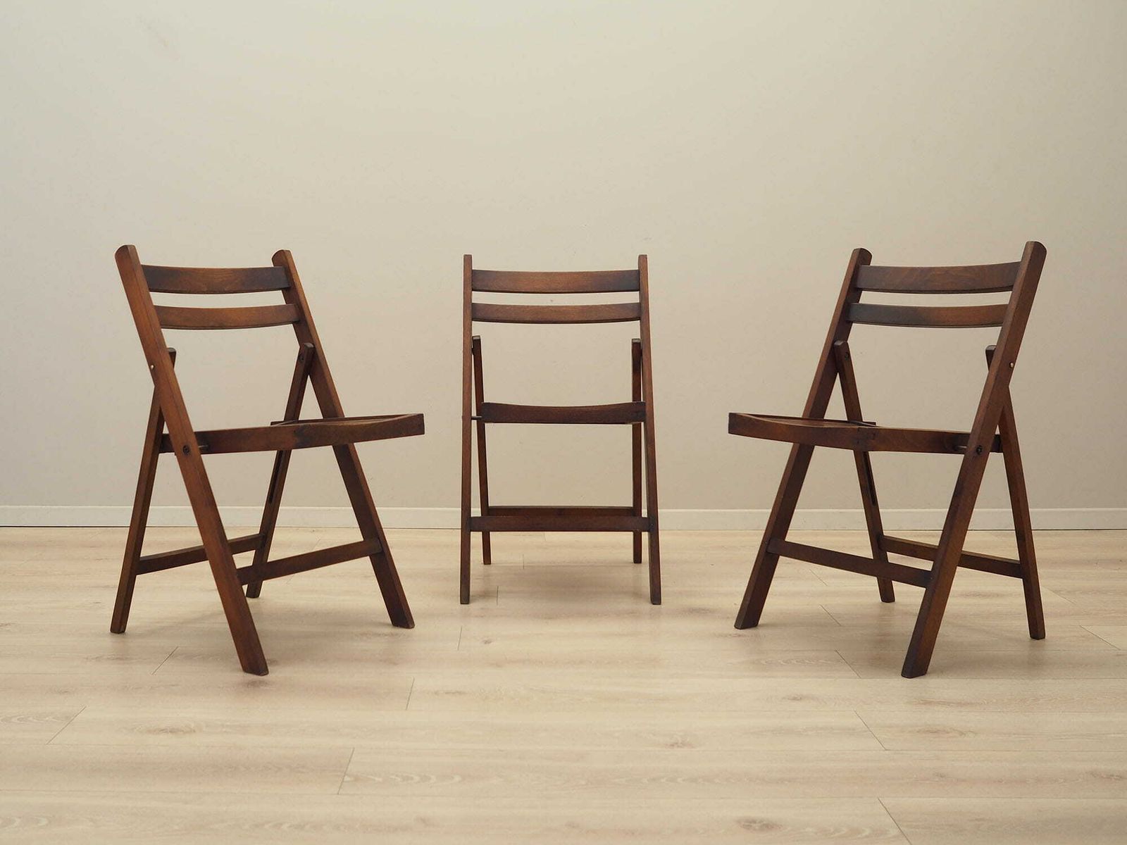 Set Of Three Pine Chairs, 1990s, Scandinavian Design, Manufacture: Denmark photo furniture
