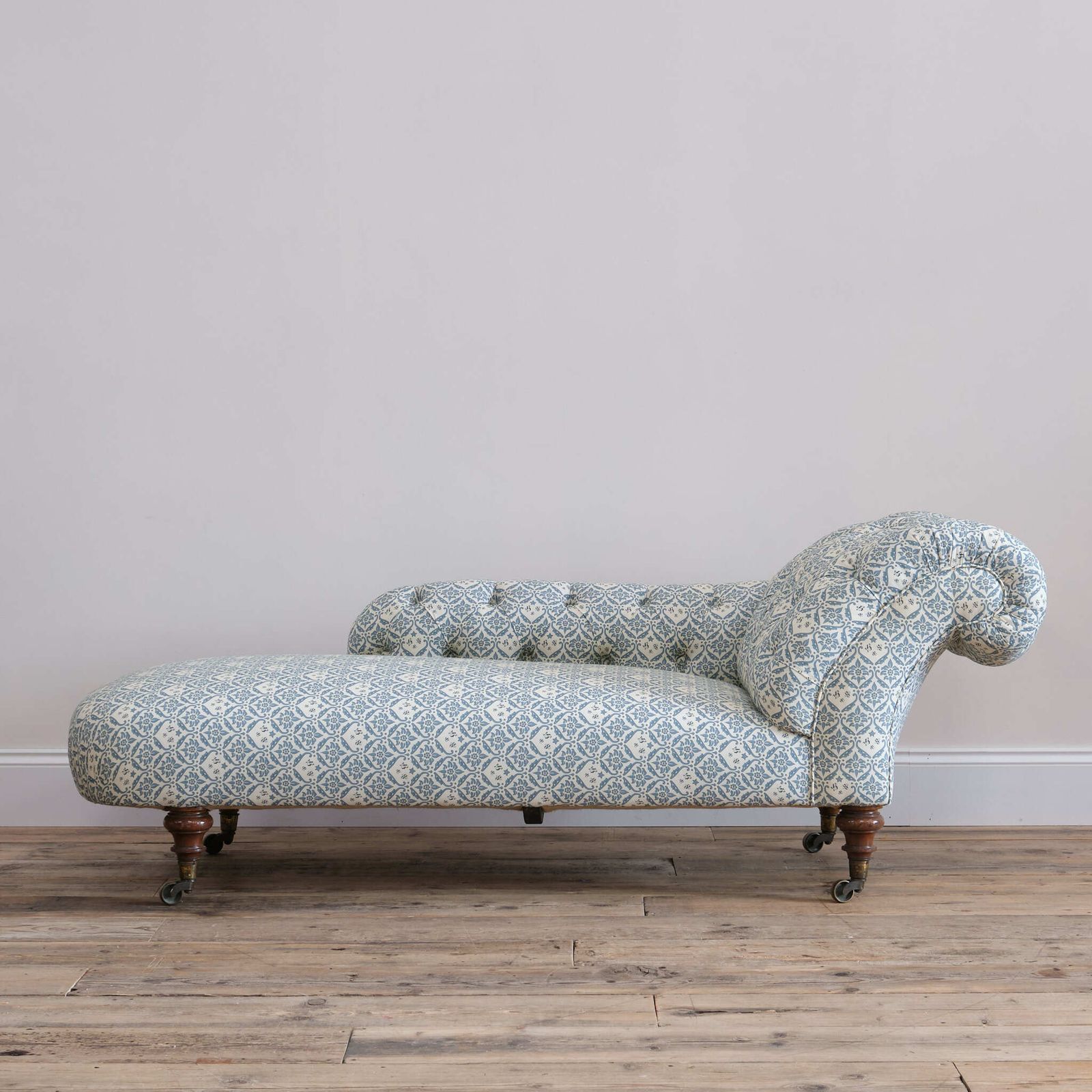 Antique 19th Century Howard & Sons Chaise Lounge photo furniture