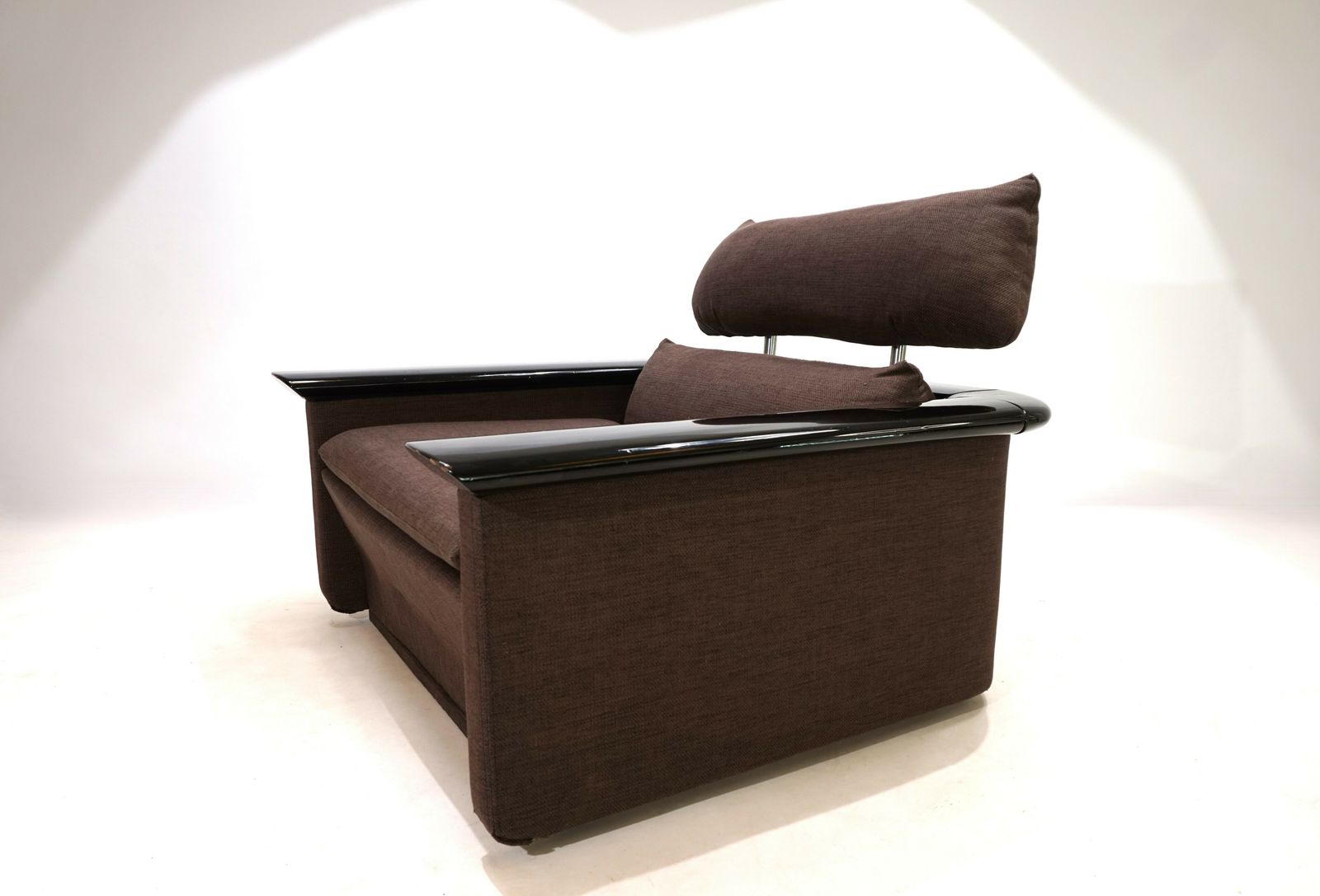 photo for sale Tecno Lounge Chair With Piano Lacquer Frame, 1970