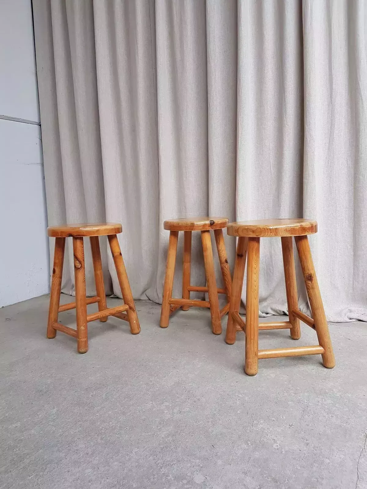 Vtg Late Mid Century Set Of 3 Pine Kitchen Bar Stools Retro Modernist R552 photo Furniture