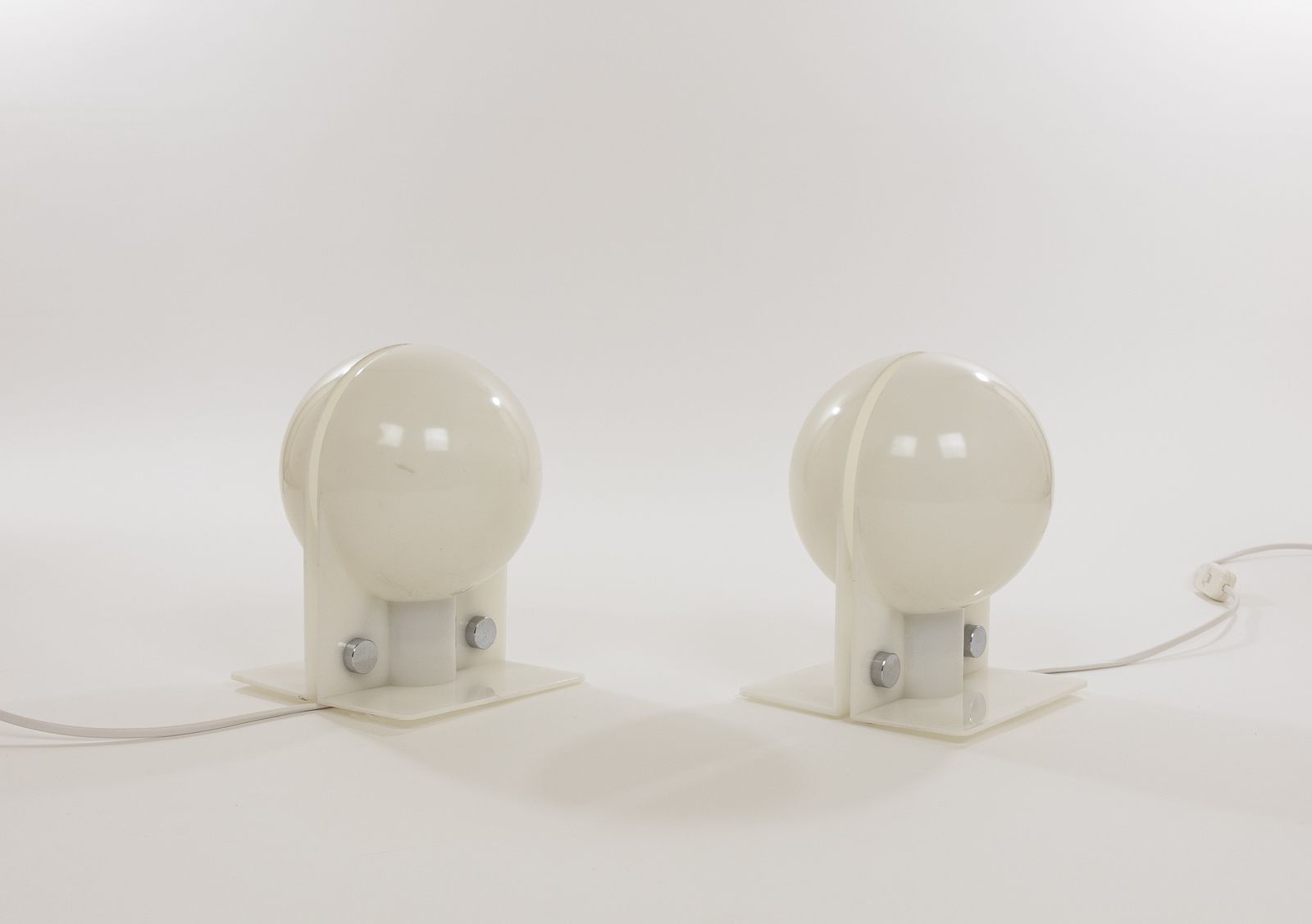 Pair Of Sirio Table Lamps By E. Lampa And S. Brazzoli For Harvey Guzzini, 1970s photo 620.0