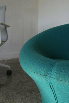 photo furniture Vintage Mushroom Armchair By Pierre Paulin For Artifort, 1960s