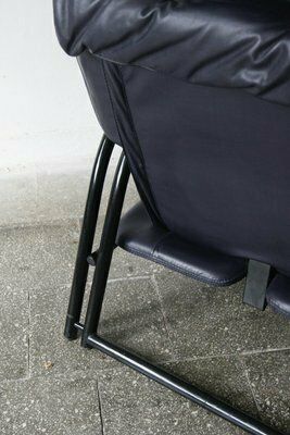photo vinterior Vintage Italian Lounge Chair In Leather