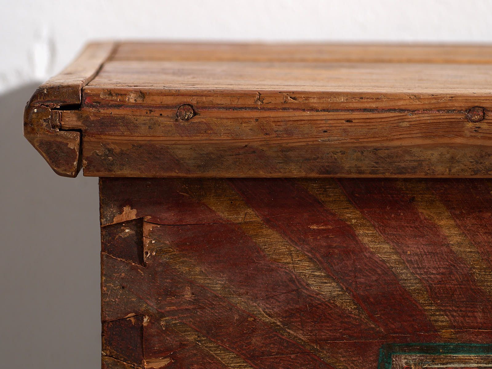 photo vintage Antique Storage Trunk With Floral Motifs (C.1865) #14