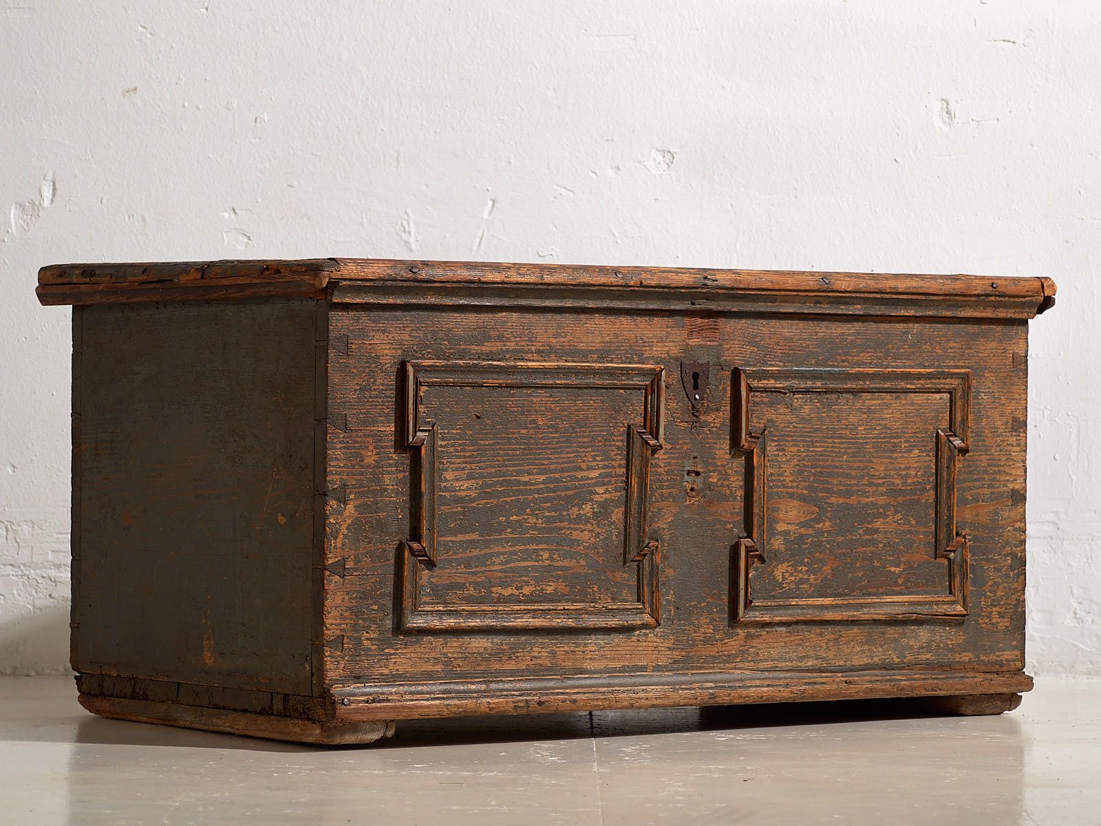 Antique Trunk With Pearl Gray Patina (C.1900) #28 photo vinterior