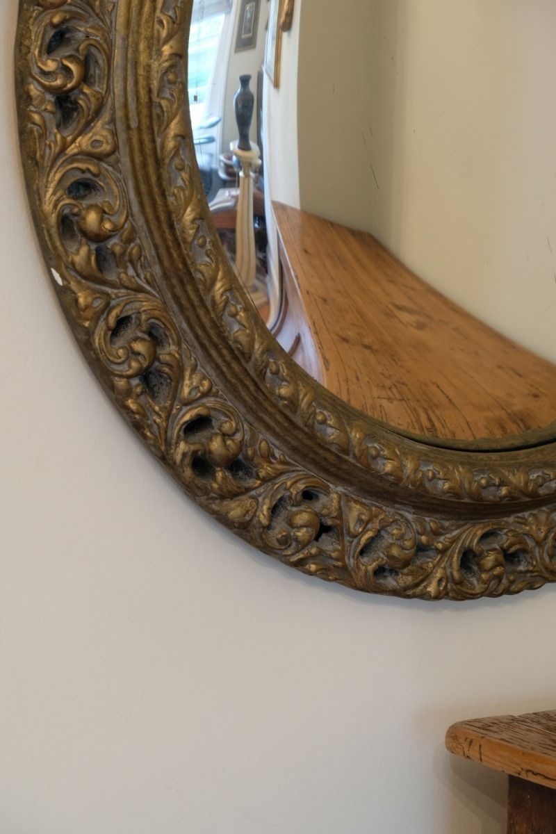 19th Century Round Convex Mirror With Pierced Giltwood Frame photo 660.0