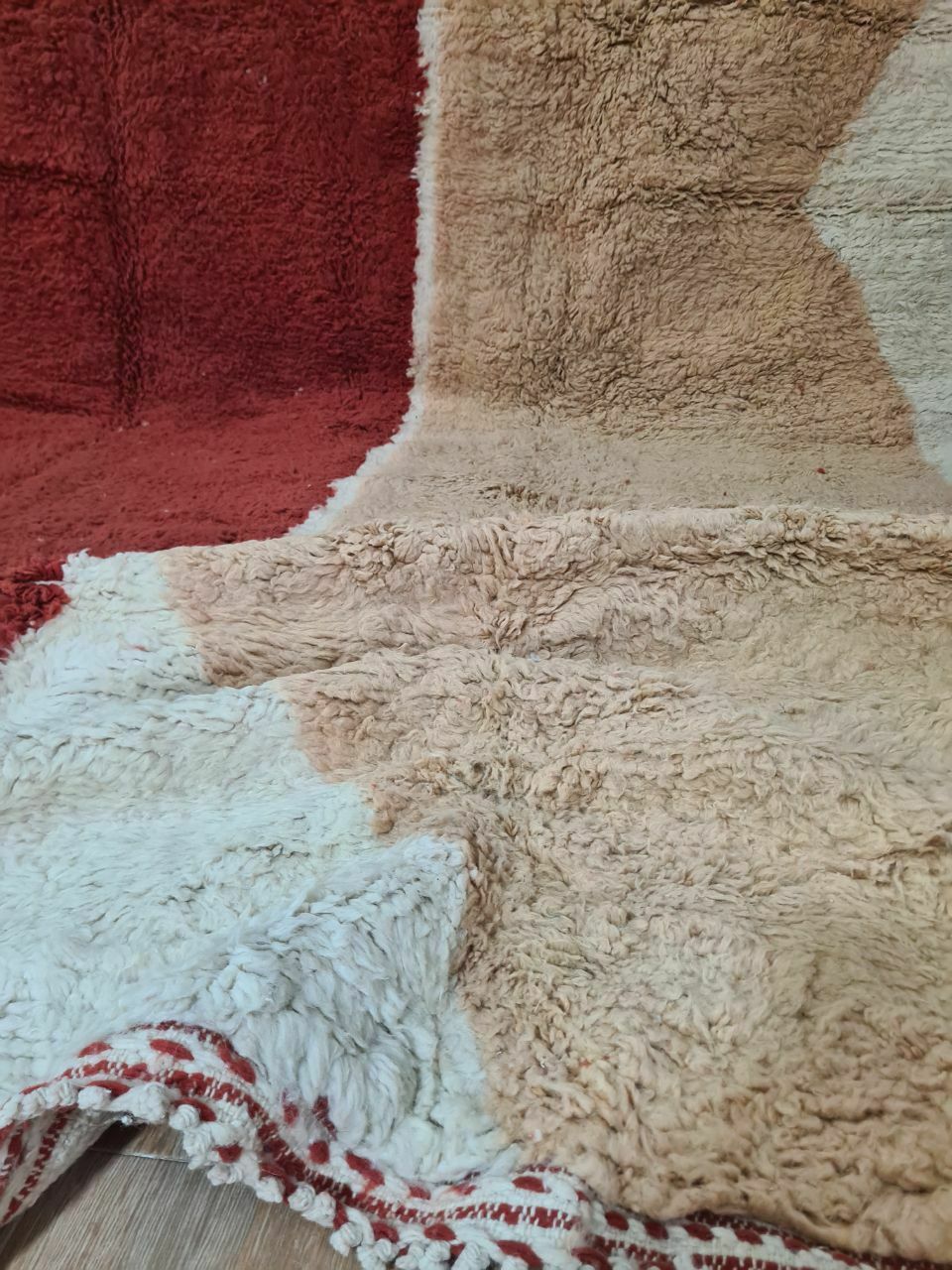 Beniouaren Moroccan Rug 400x300 Cm photo 1700.0