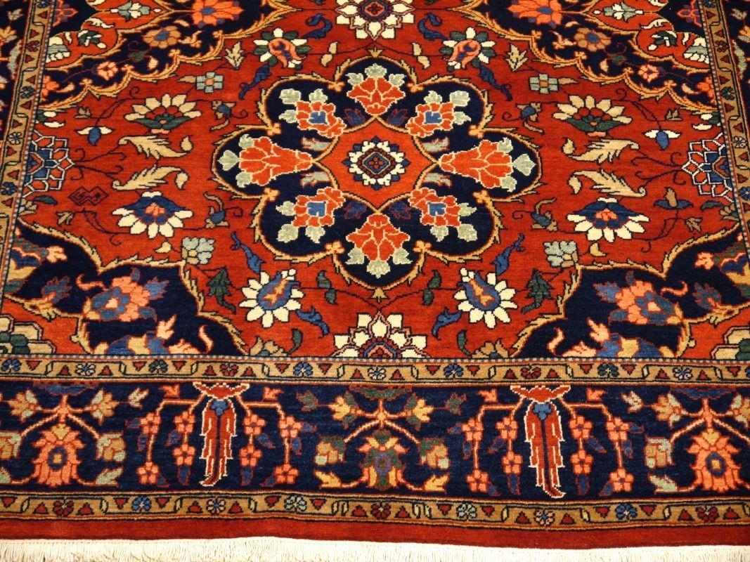 Fine Hand Knotted Heritage Accent Wool Rug 261 X 172 Cm photo for sale