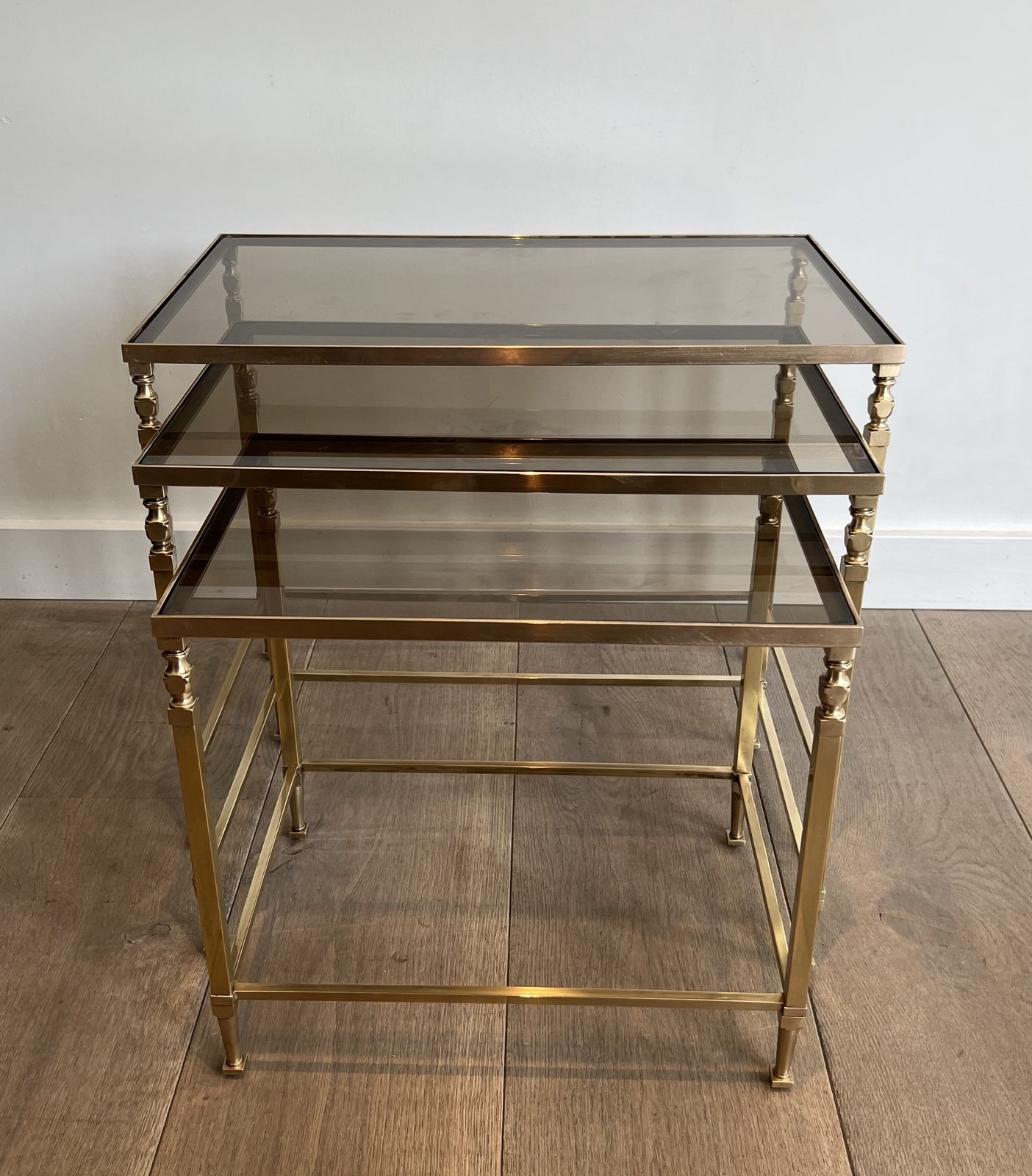 Suite Of Tables Neoclassical Neoclassical Lison Of The Maison Ramsay photo vinterior