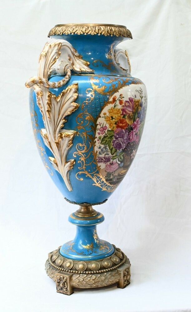 photo vintage Pair Large Sevres Floral Porcelain Vases Amphora Urns