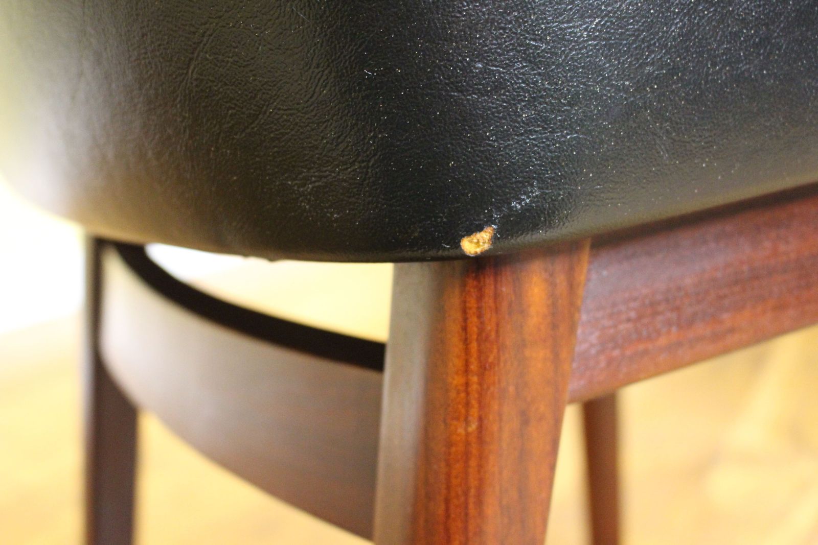 Set Of 6 Gimson And Slater Dining Chairs photo 675.0