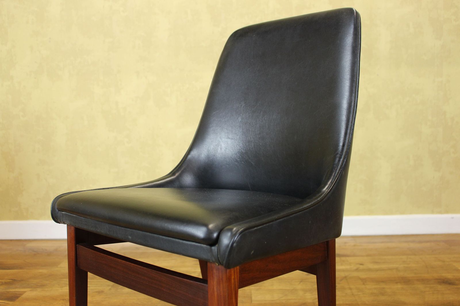 Set Of 6 Gimson And Slater Dining Chairs photo vinterior