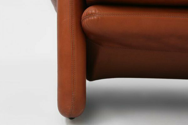 photo vinterior Brown Leather 2 Seater Sofa Coronado By Tobia Scarpa For B&B Italia, Italy, 1960s