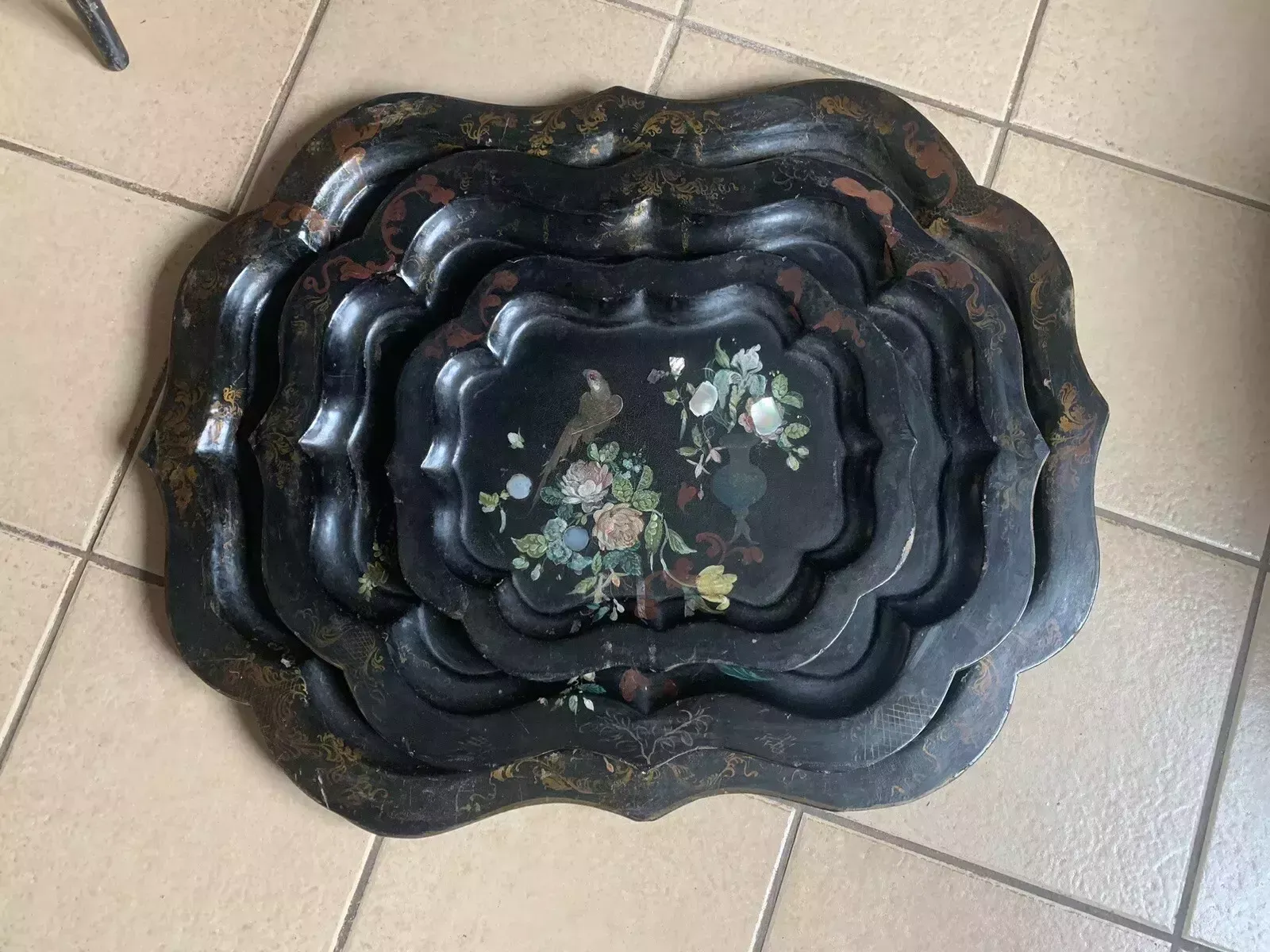 A Rare 19th Century Set Of 3 Papier Mache Trays photo vintage
