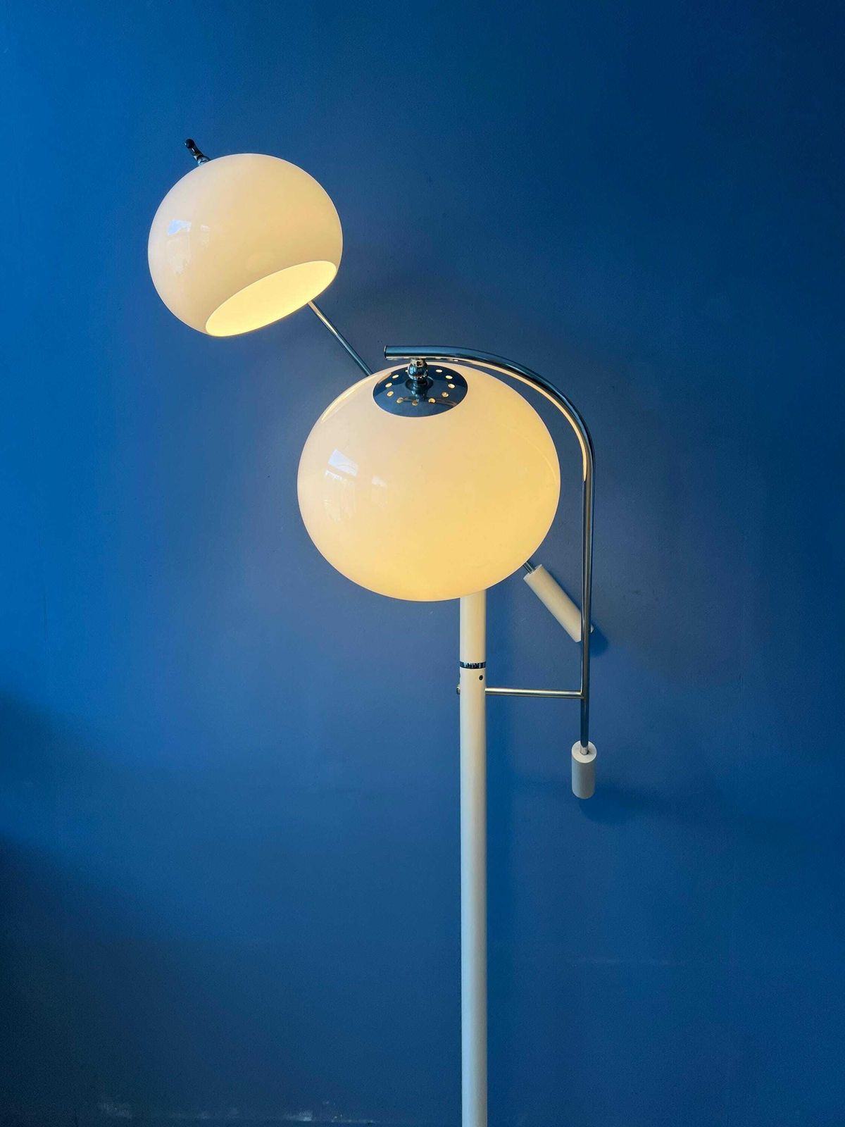 Witte Dijkstra Mushroom Swing Arm Space Age Vloerlamp photo furniture