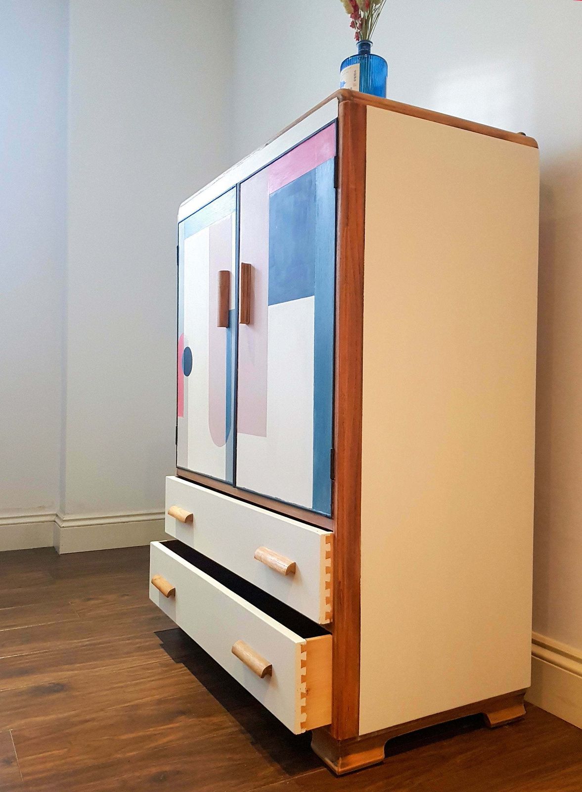 Retro 1950s Cabinet In Art Deco Colour Block Design photo 665.0