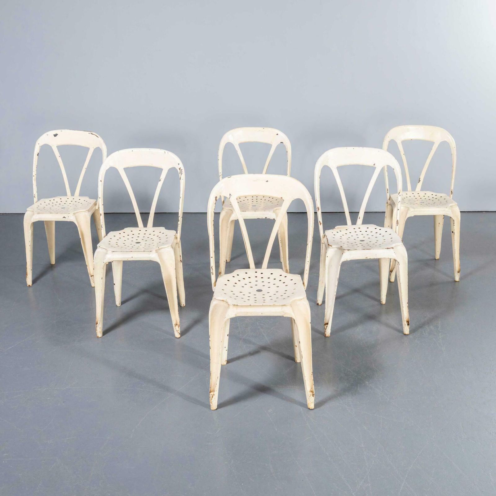 photo furniture 1950’s Original French Multipl’s Dining Chairs – Set Of Six White